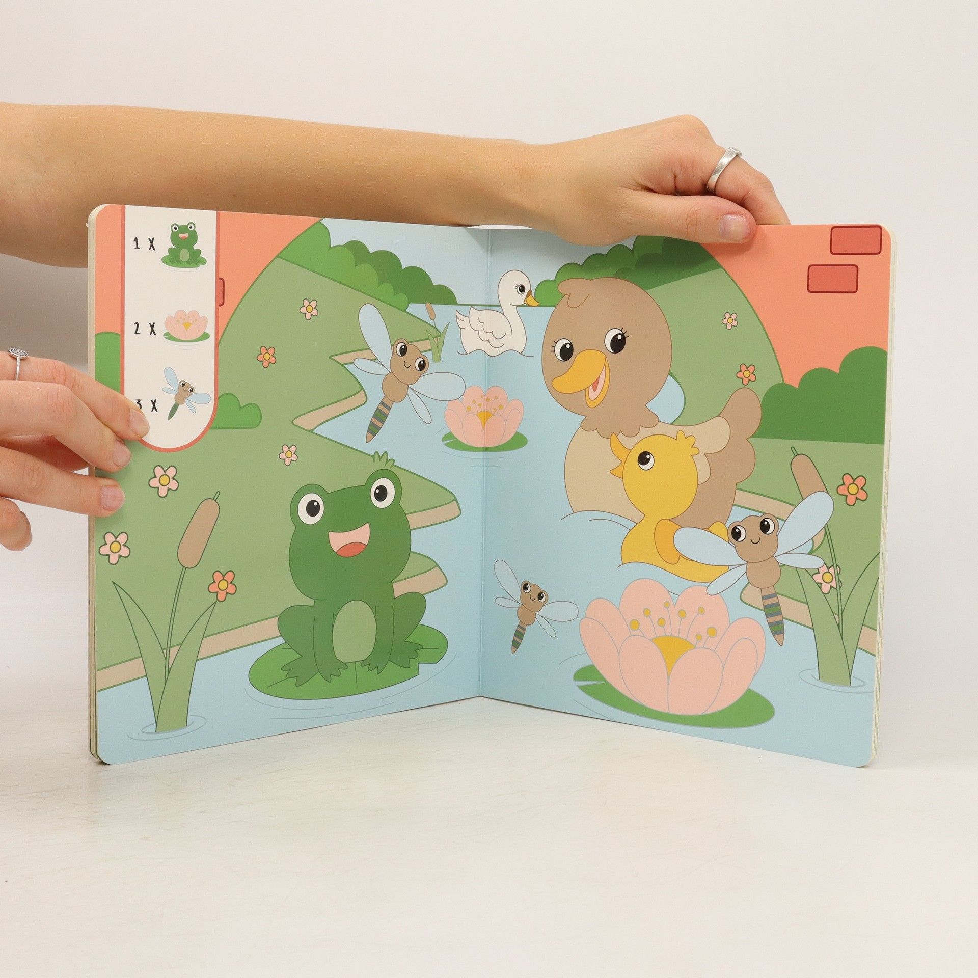 Søstrene Grene Anna & Clara. Book of animals