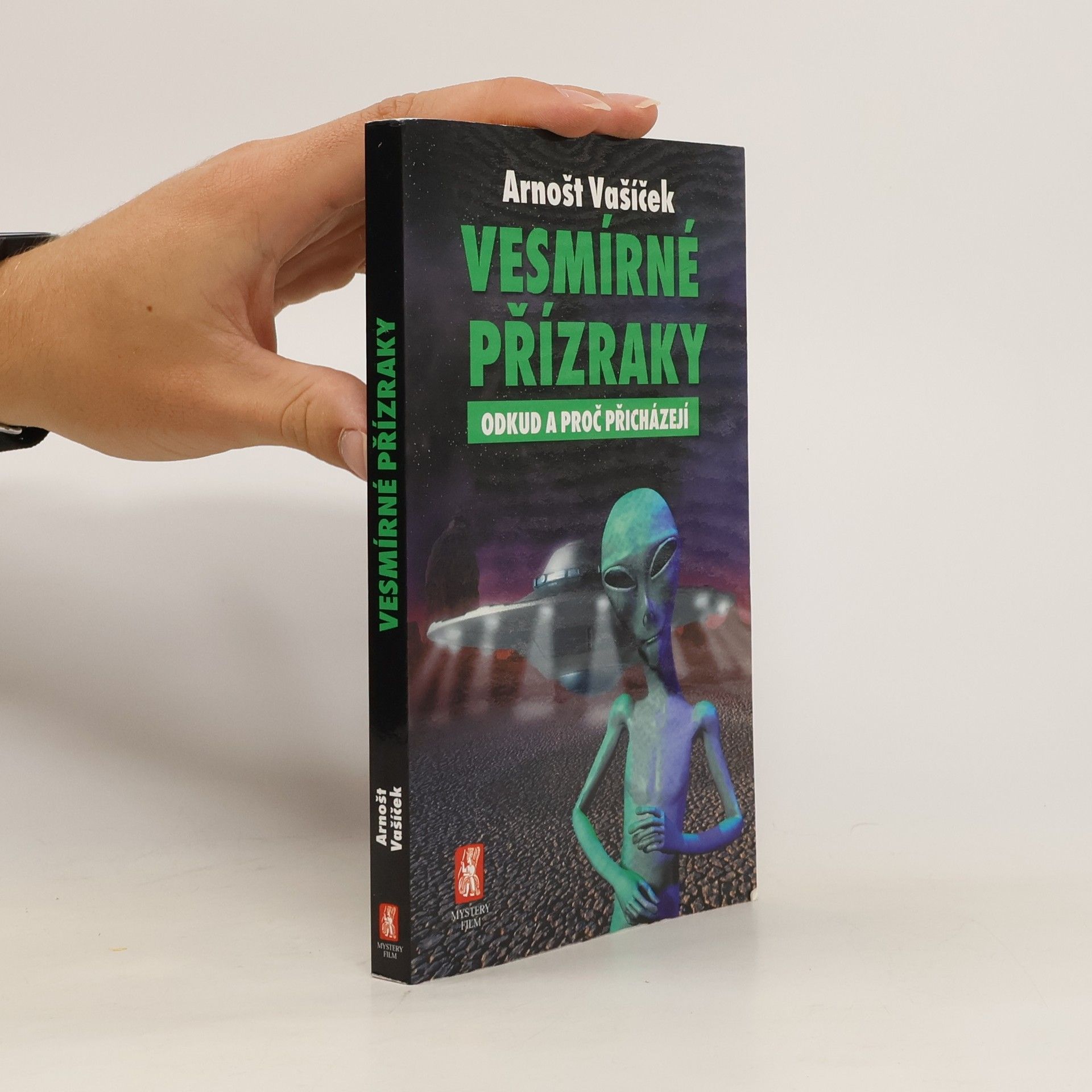 Arnošt Vašíček Vesmírné přízraky
