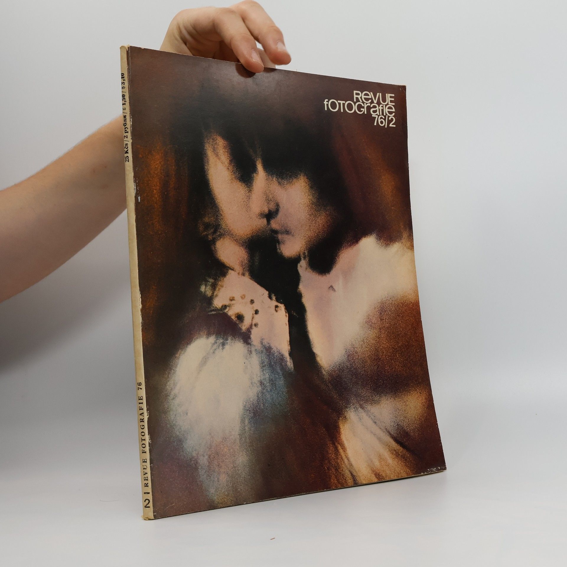 AA.VV. Revue fotografie 2/76