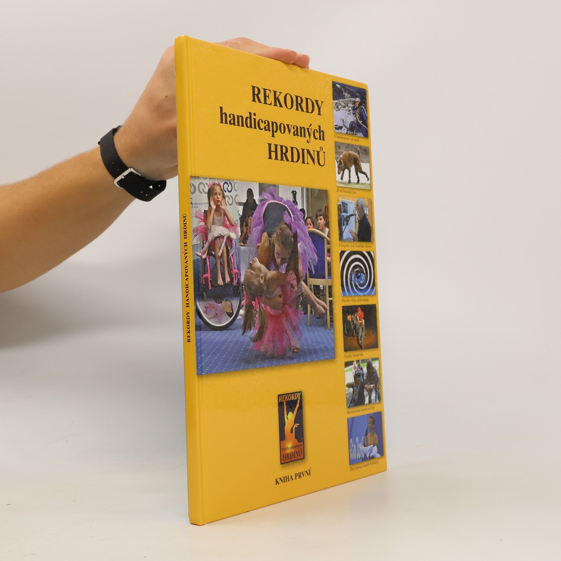 AA.VV. Rekordy handicapovaných hrdinů. Kniha první