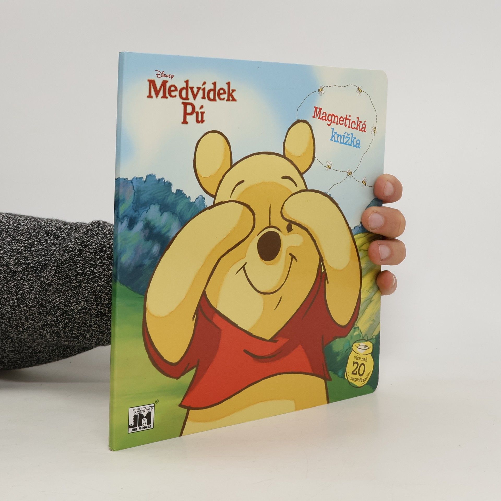 Kolektiv autorů Medvídek Pú. Magnetická knížka
