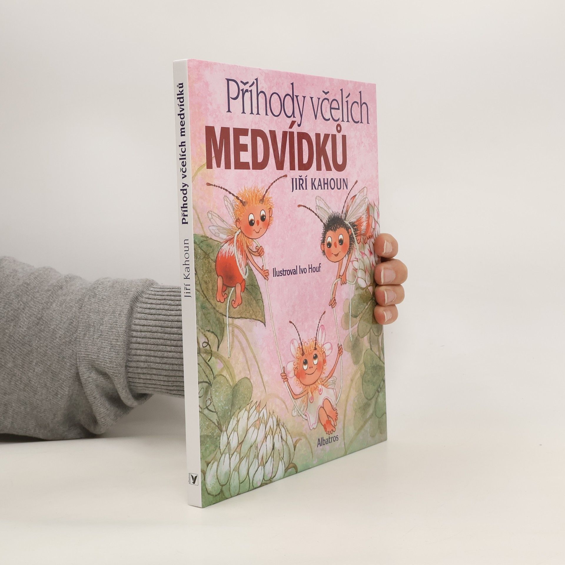 Jiří Kahoun Příhody včelích medvídků
