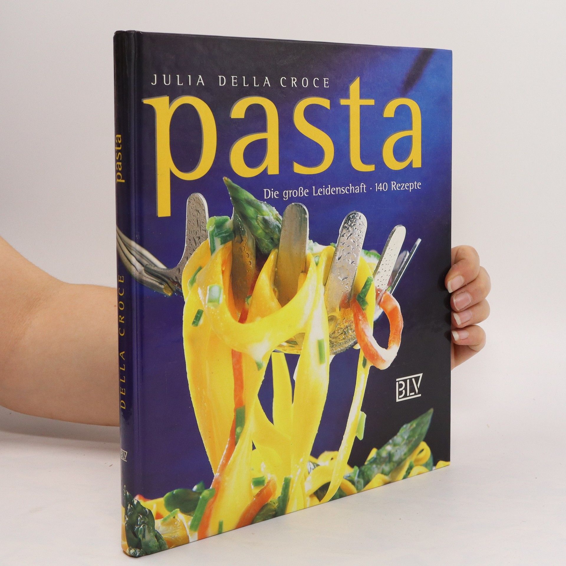 Julia Della Croce Pasta