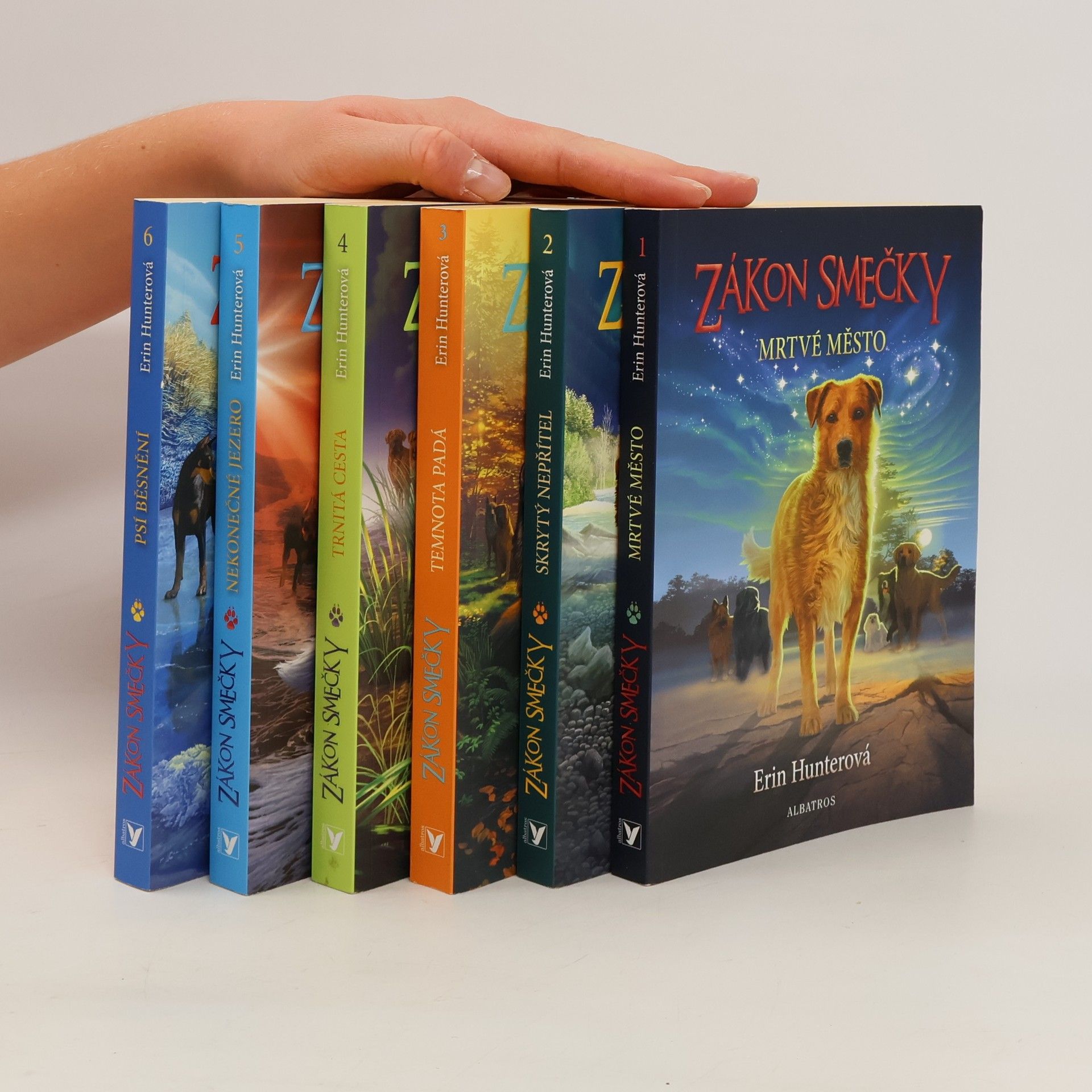 Erin Hunter Zákon smečky. 1. - 6. díl