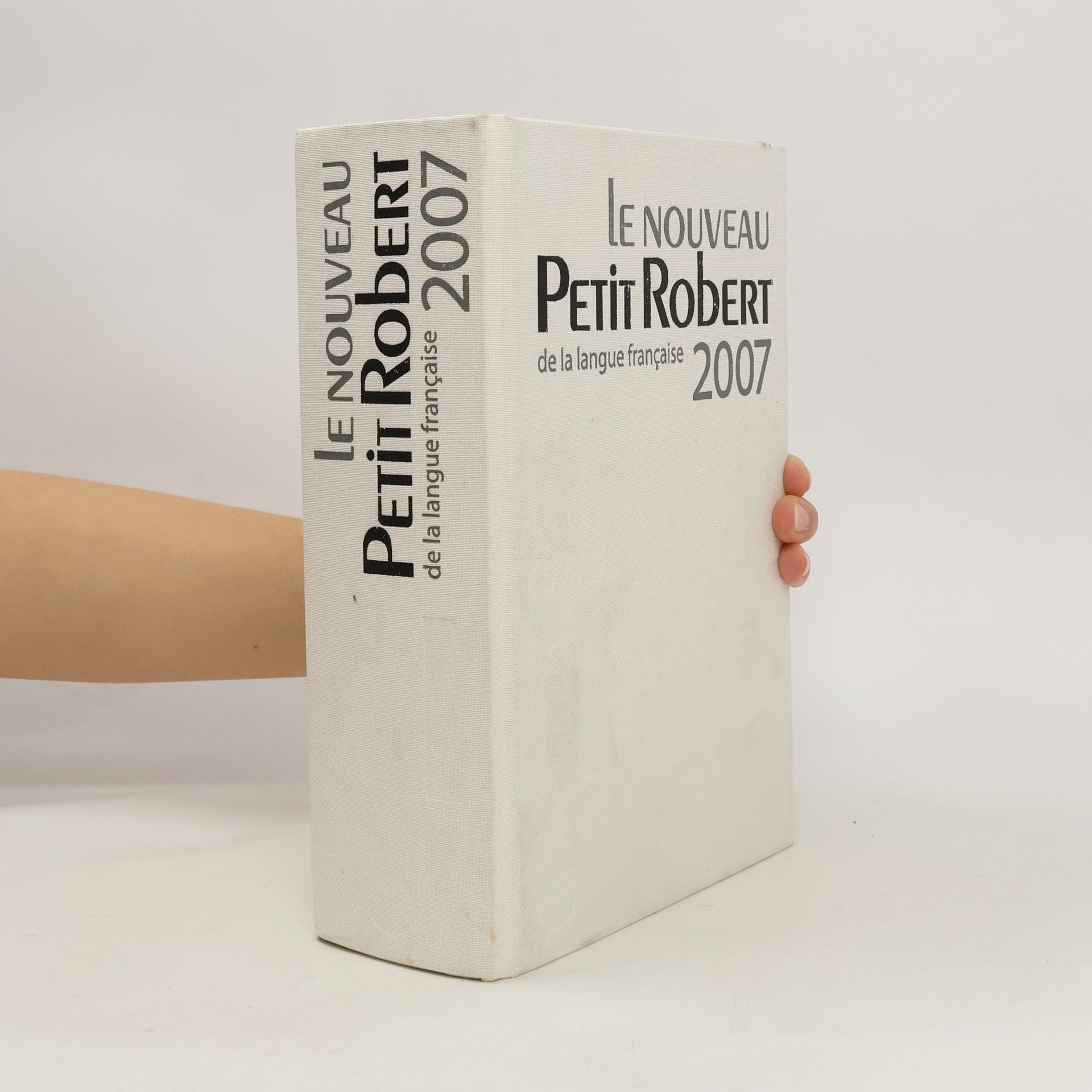 Paul Robert Le nouveau petit Robert : dictionnaire alphabétique et analogique de la langue française