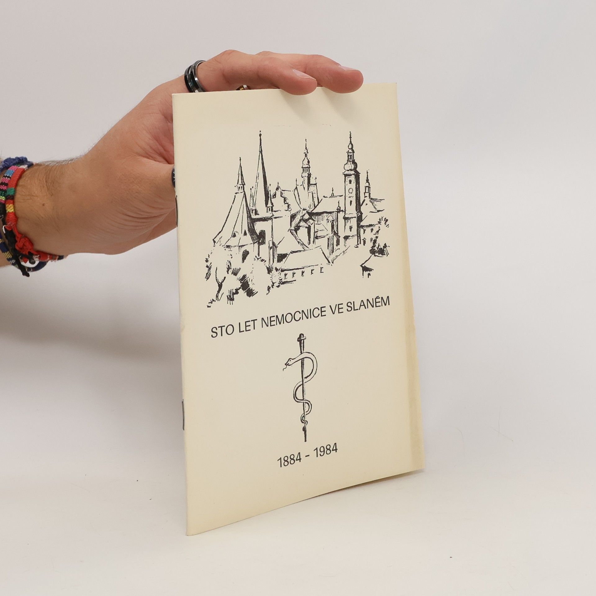 Kolektív autorov Sto let nemocnice ve Slaném. 1884-1984