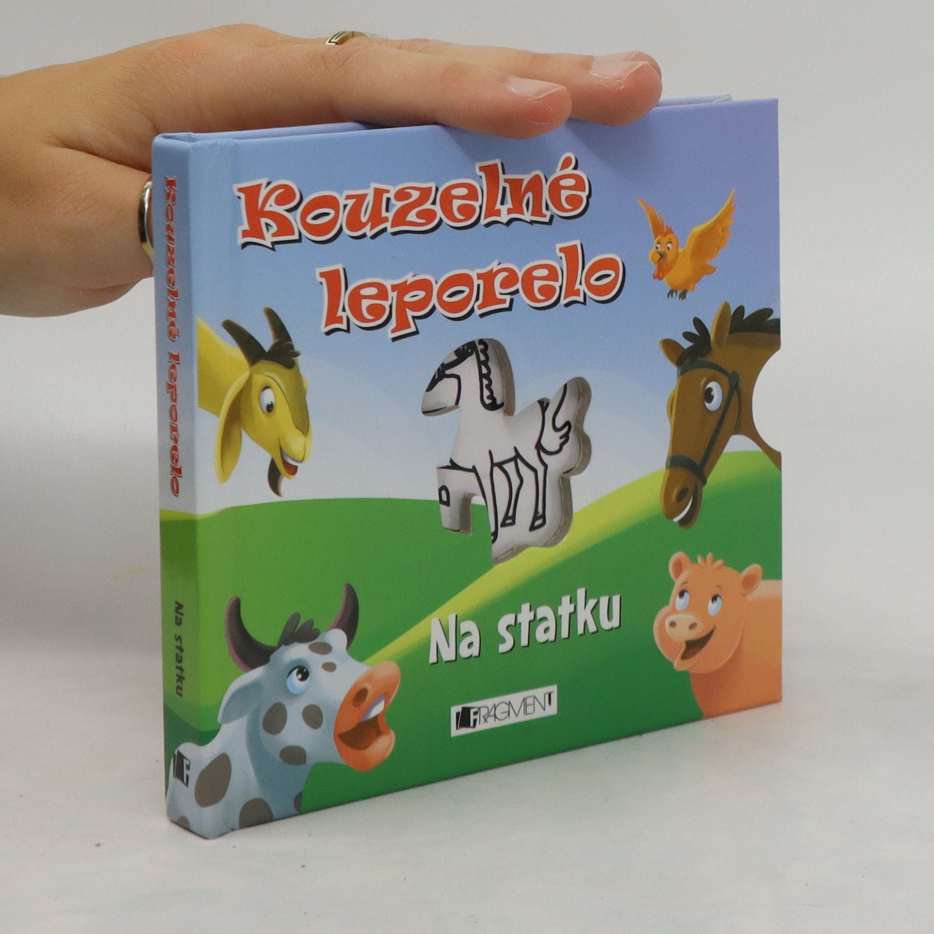 Collectif d'auteurs Kouzelné leporelo. Na statku