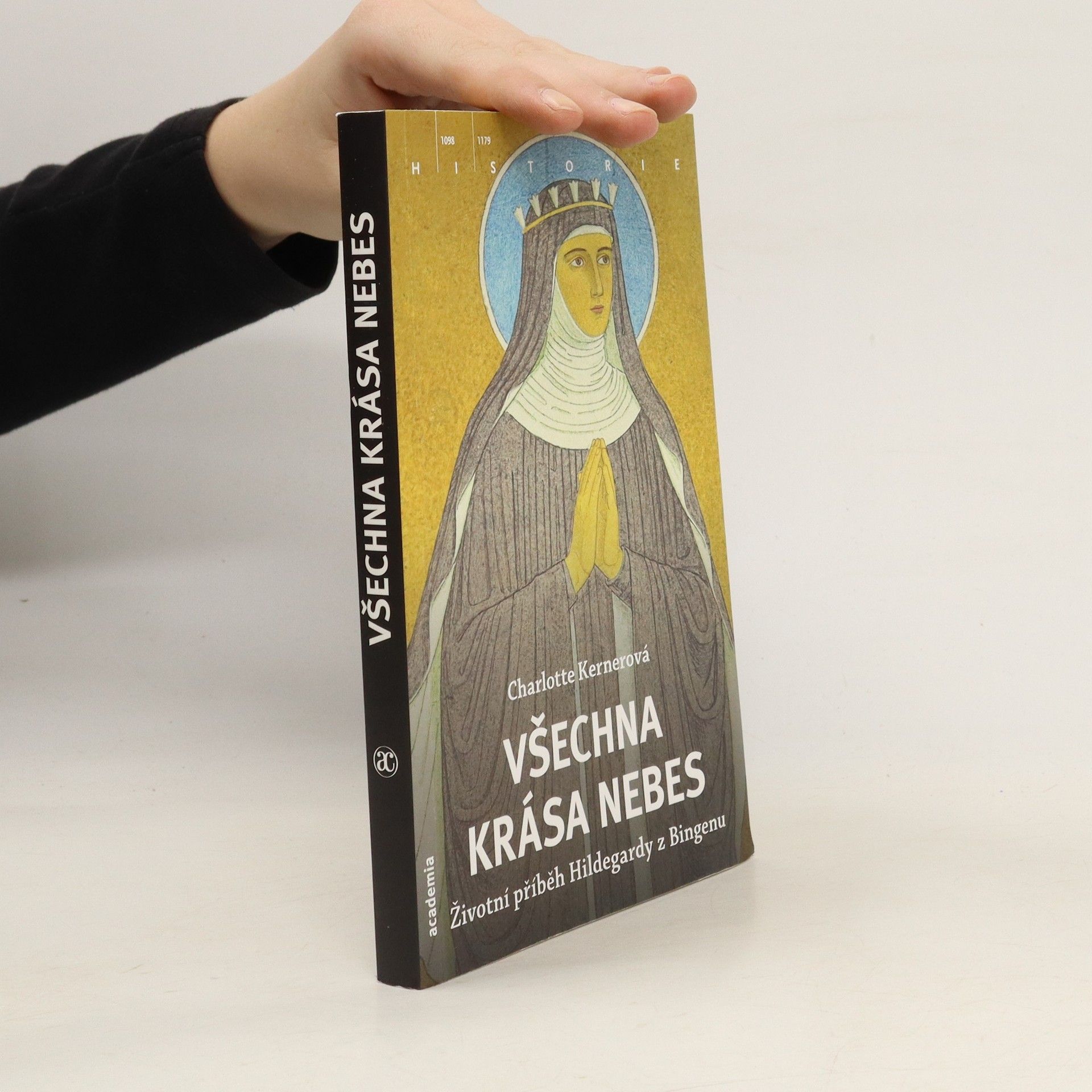 Charlotte Kerner Všechna krása nebes – Příběh života Hildegardy z Bingenu