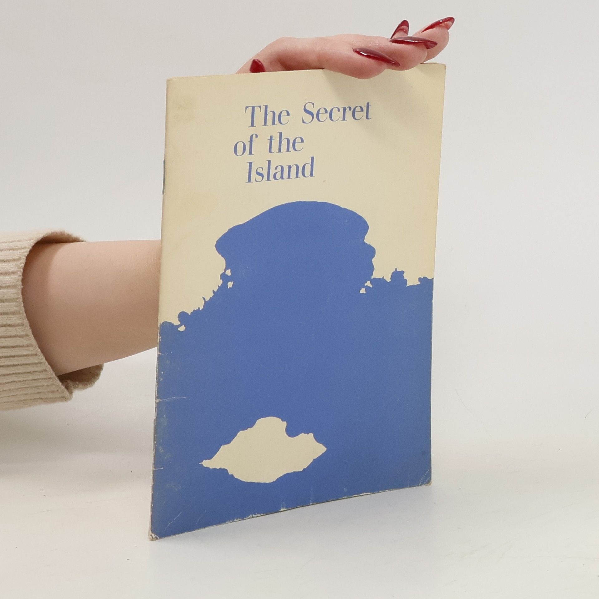 kolektiv The Secret of the Island