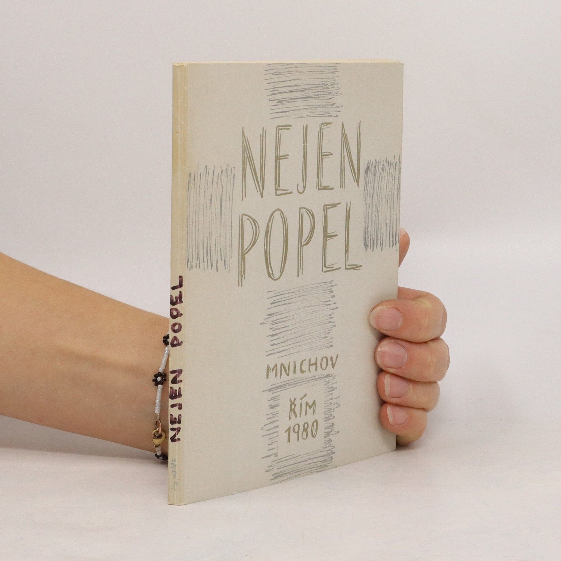 Kolektív autorov Nejen popel