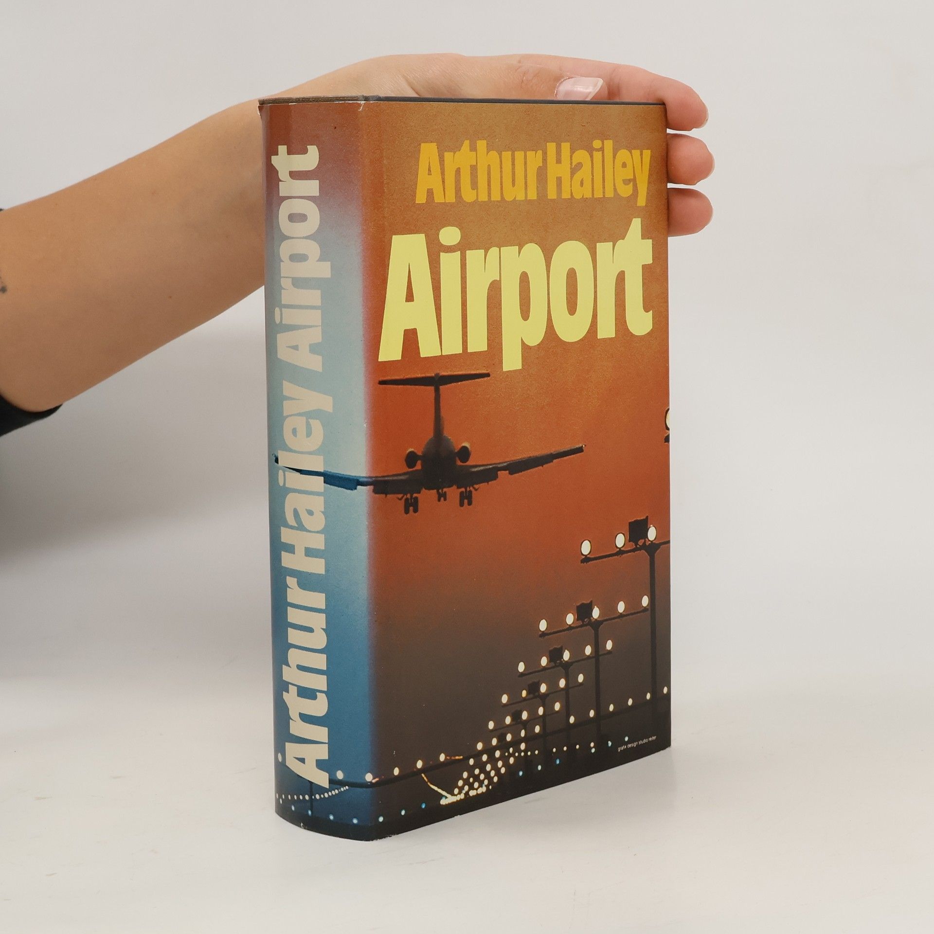 Arthur Hailey Airport