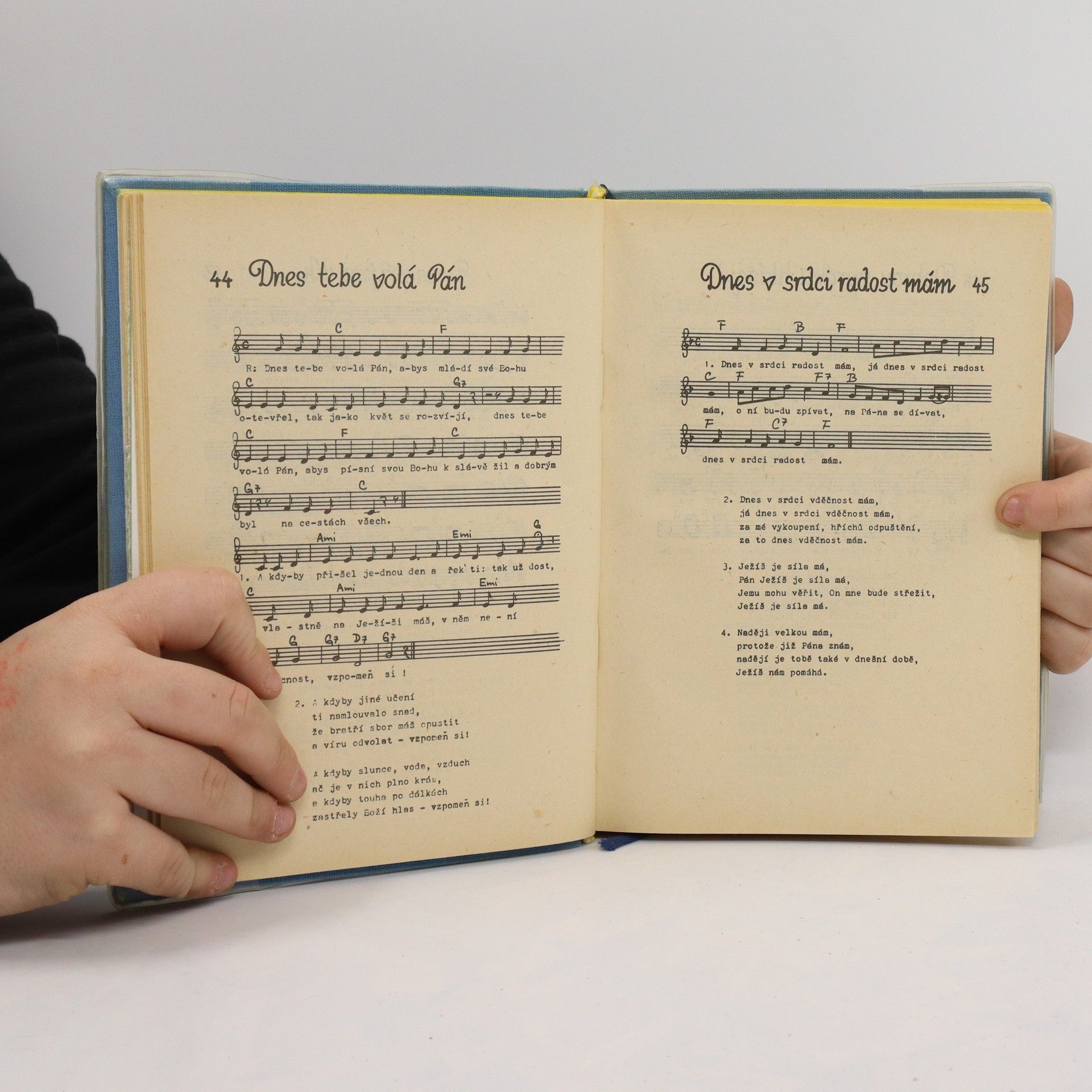 Autorenkollektiv Cantate. Rytmické písně