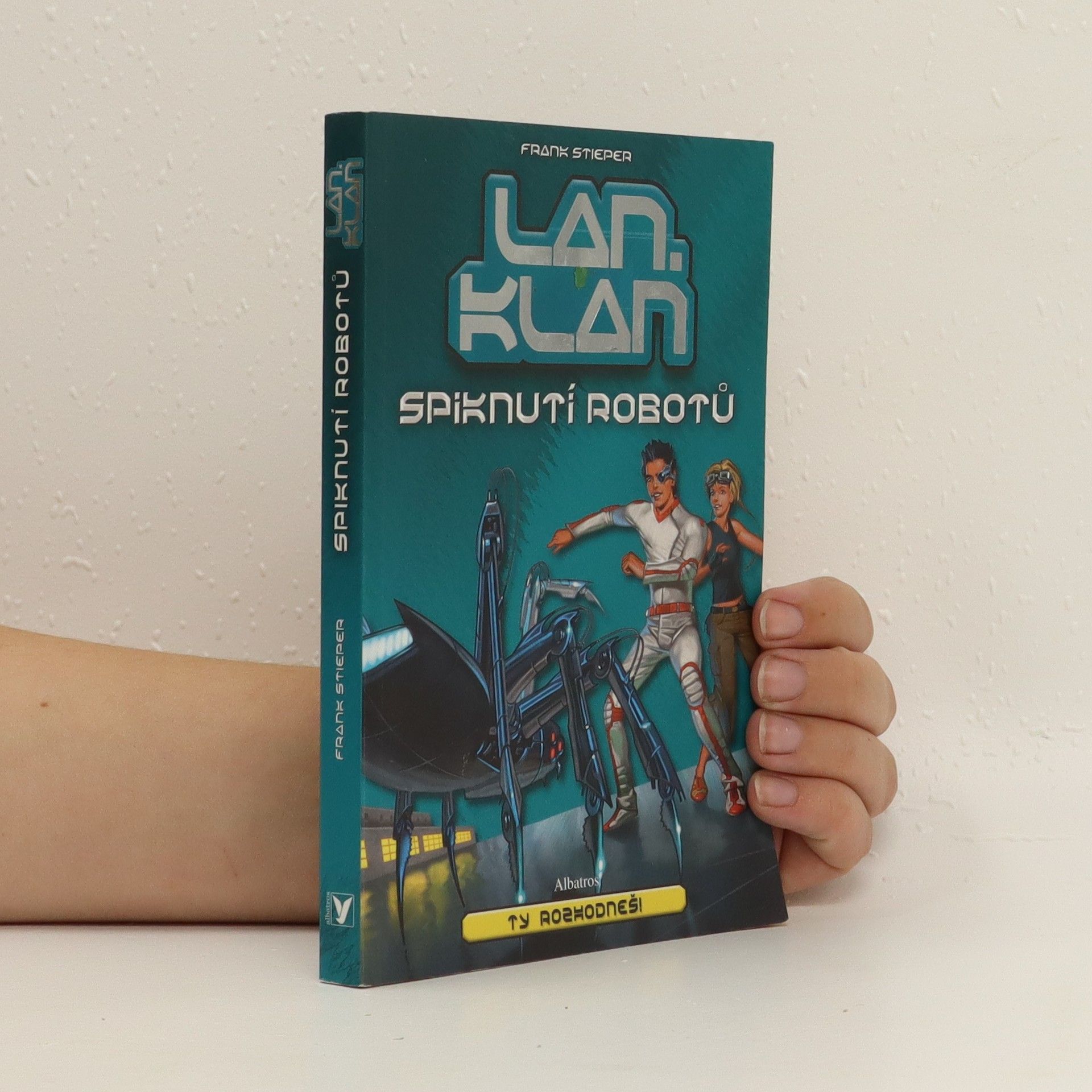 Frank Stieper LAN.klan. Spiknutí robotů