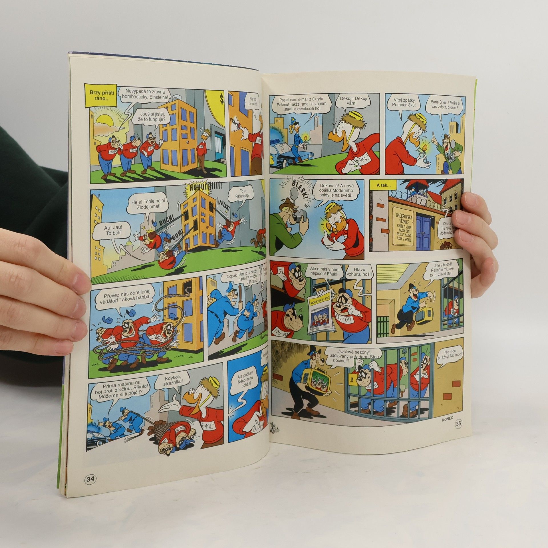 Autores varios Kačer Donald 9/2004