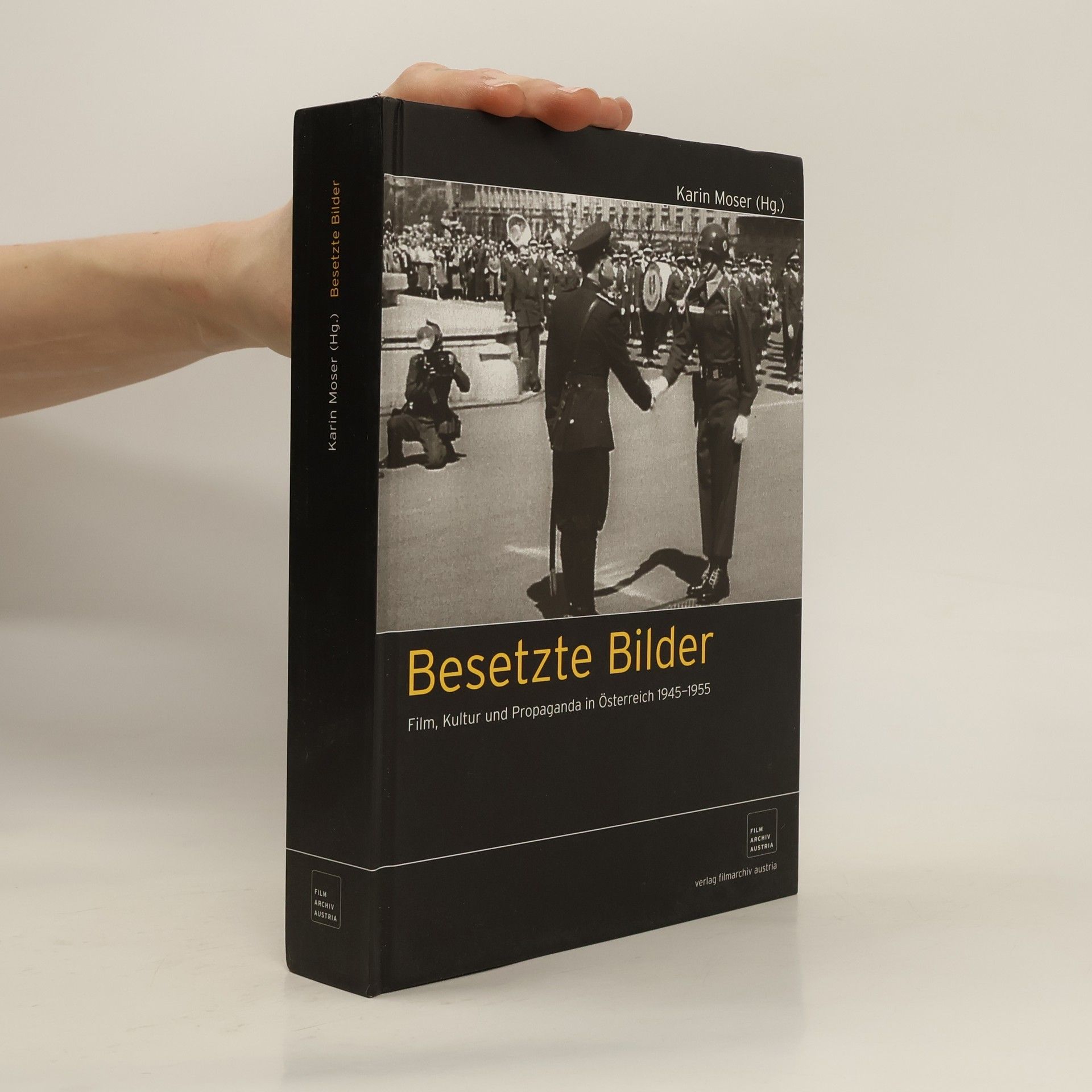 Karin Moser Besetzte Bilder