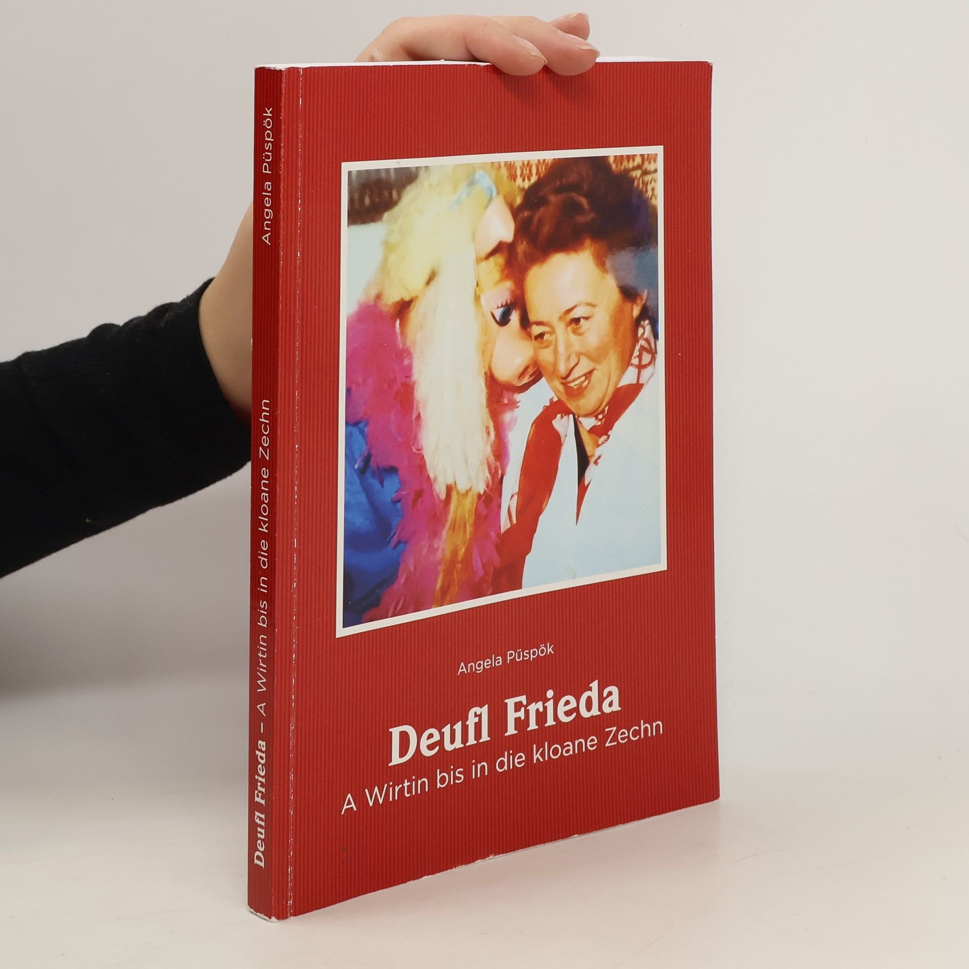 Angela Püspök Deufl Frieda