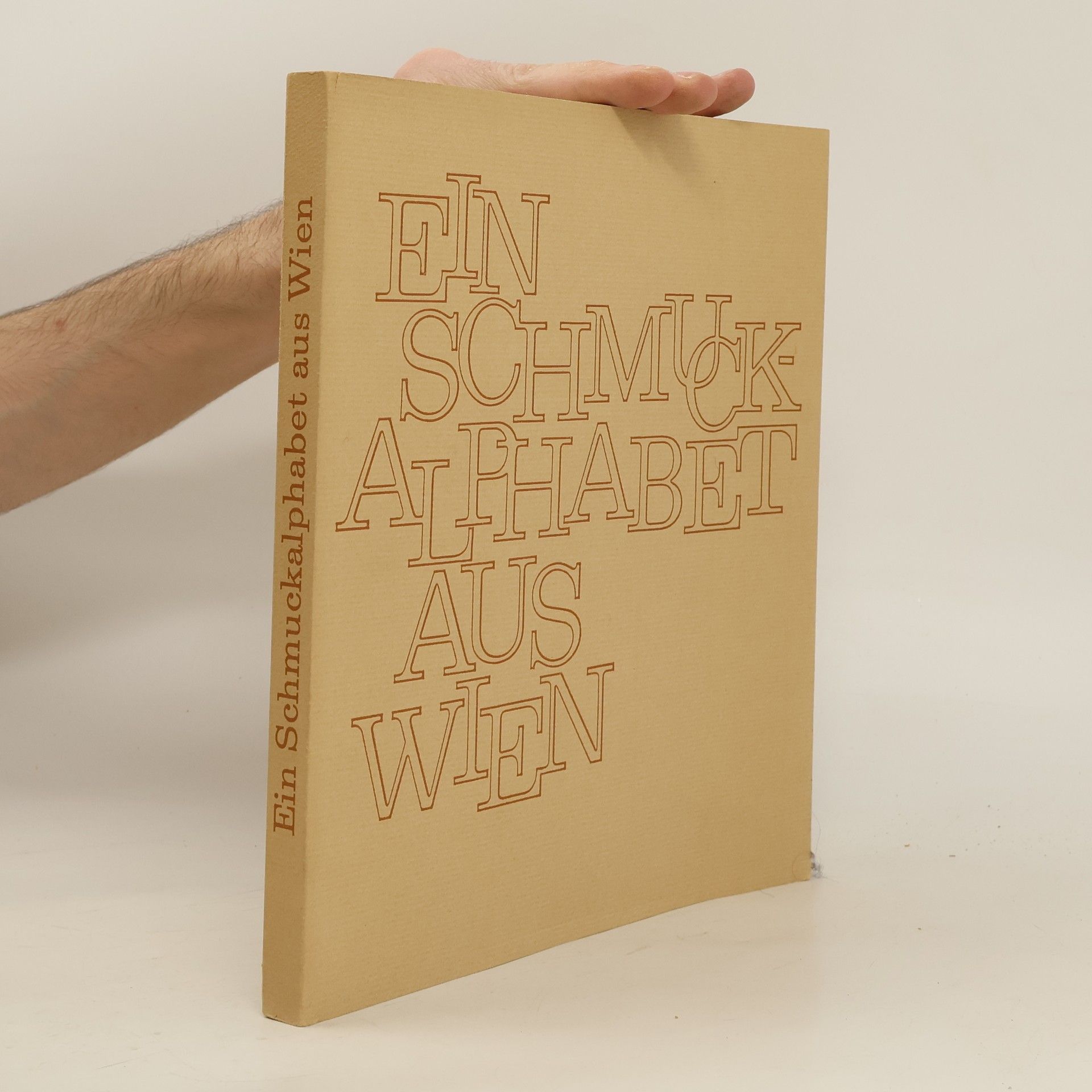 kolektiv Ein Schmuckalphabet aus Wien