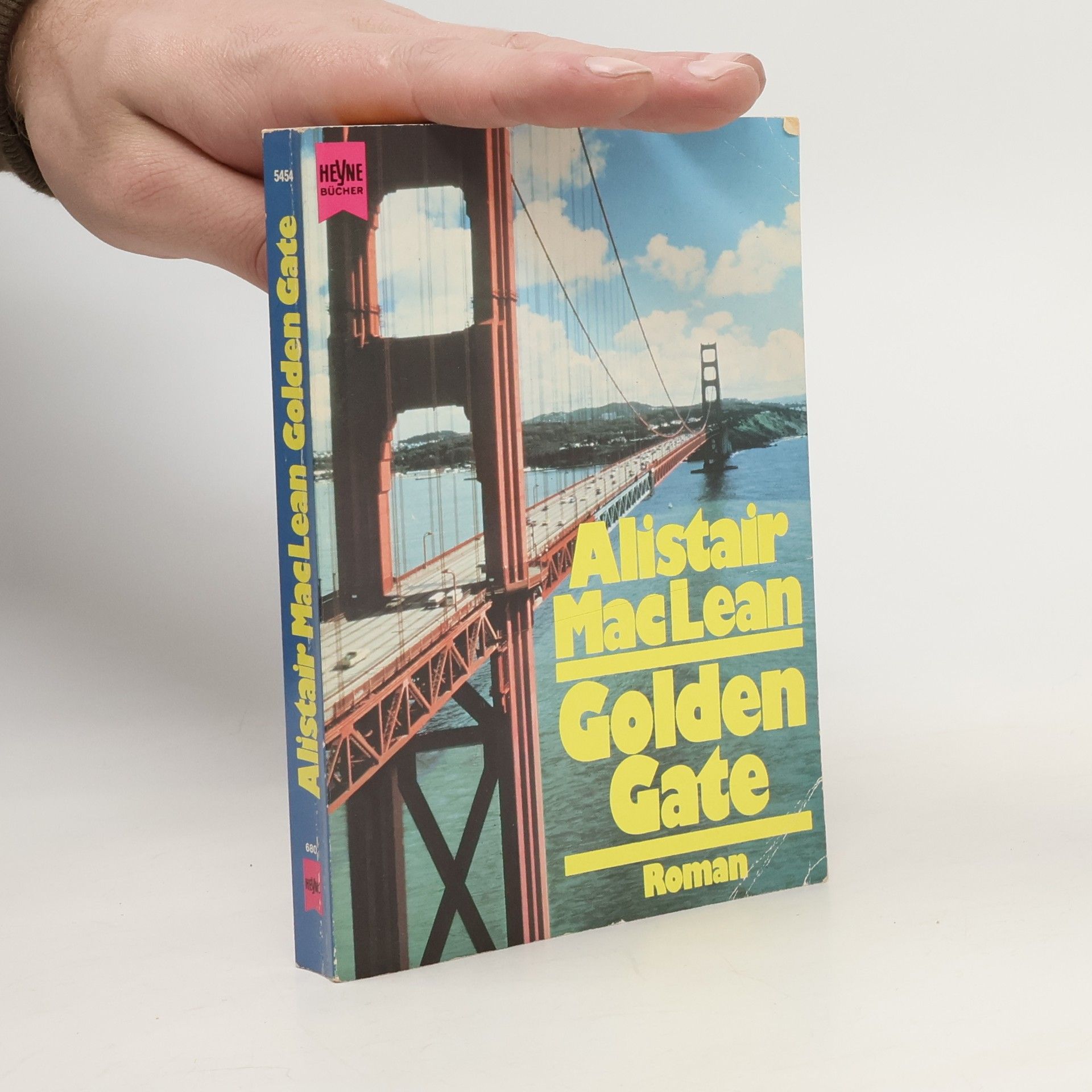 Alistair MacLean Golden Gate