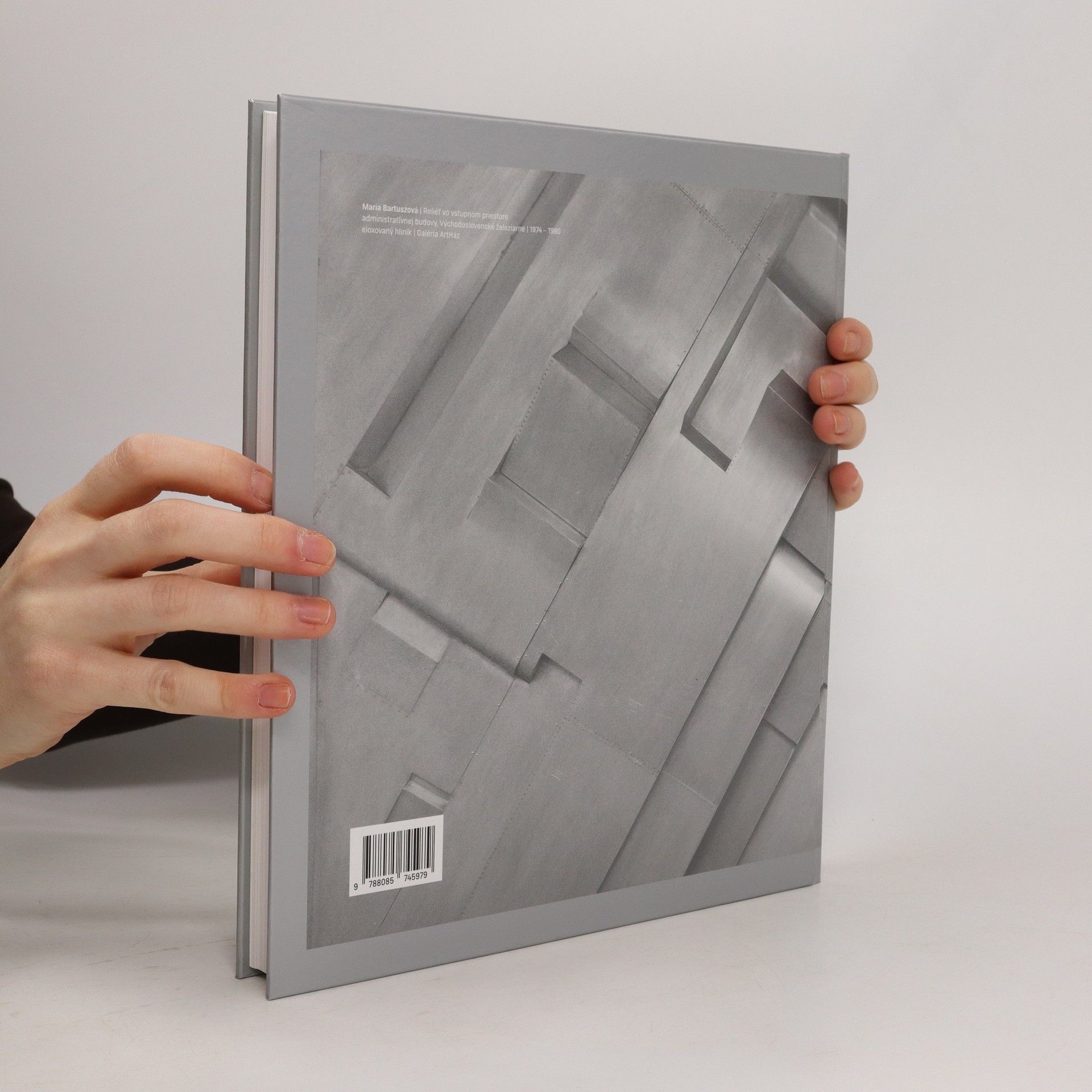Autorenkollektiv Medzinárodné sochárske sympóziá v kove. International Sculpture Symposia in Metal 1967-1974
