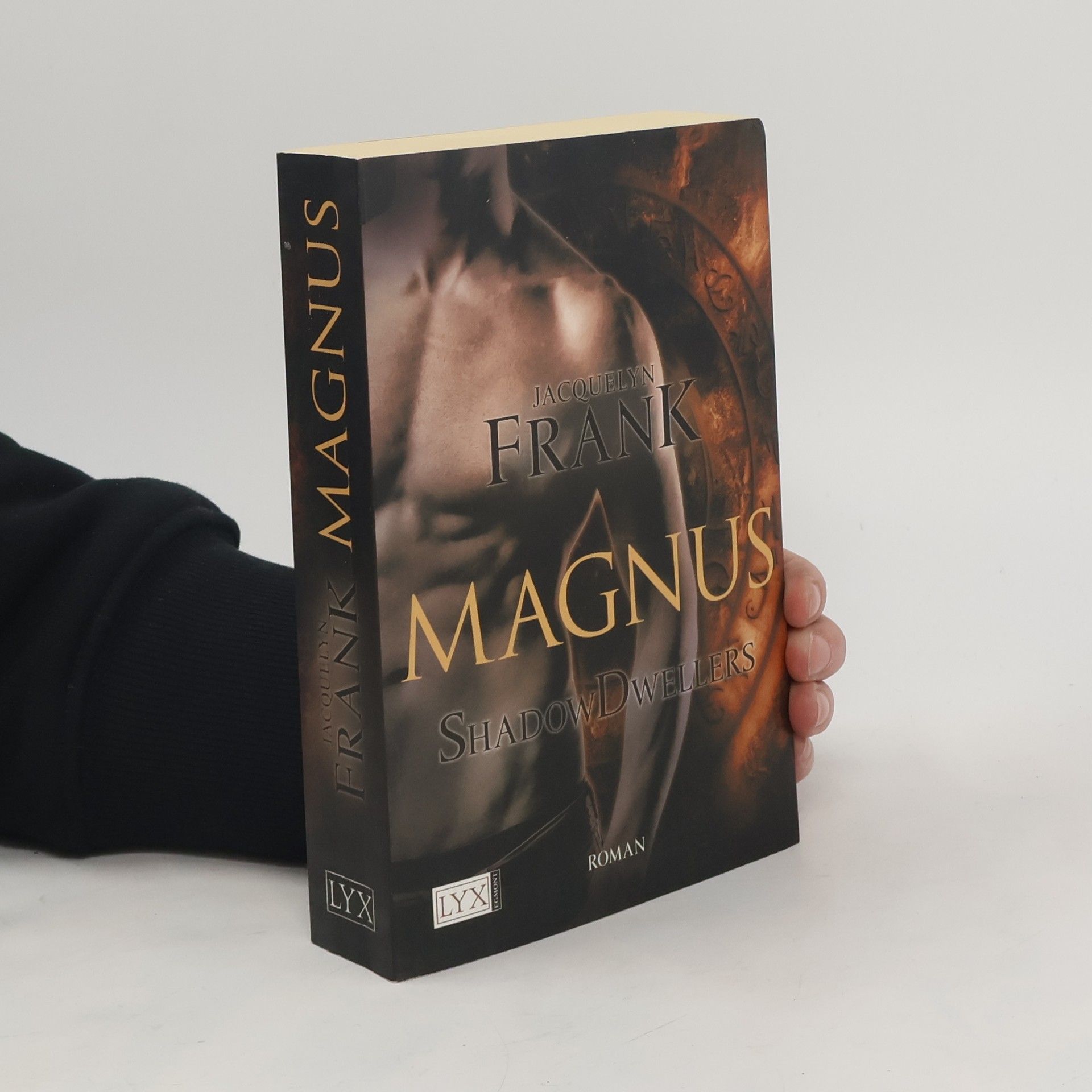 Frank Jaquelyn ShadowDwellers. Magnus