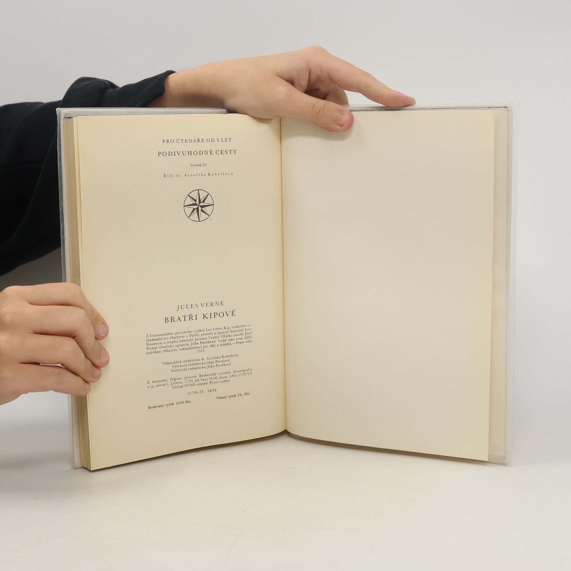 Jules Verne Bratři Kipové