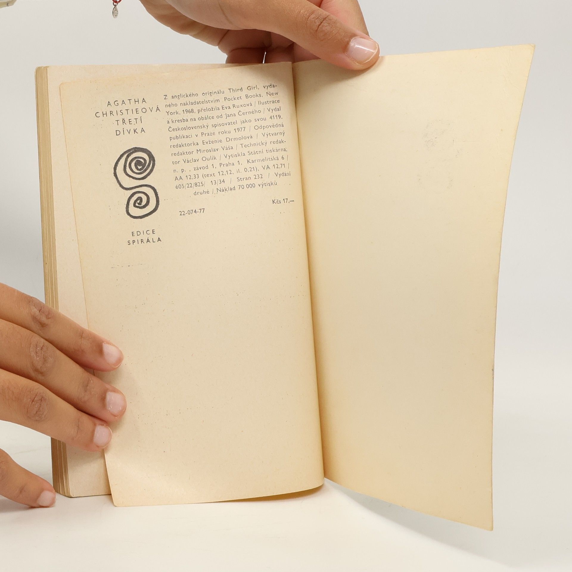Agatha Christie Třetí dívka