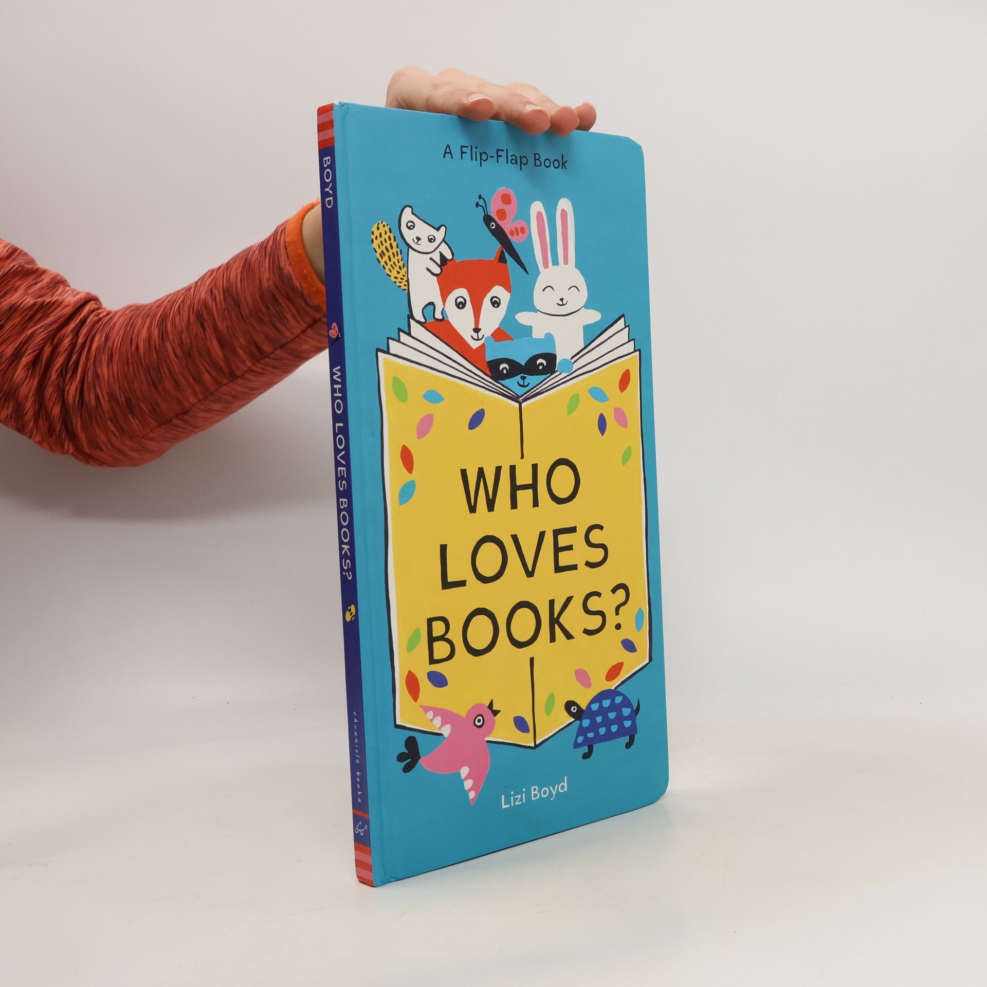 Lizi Boyd Who loves books?