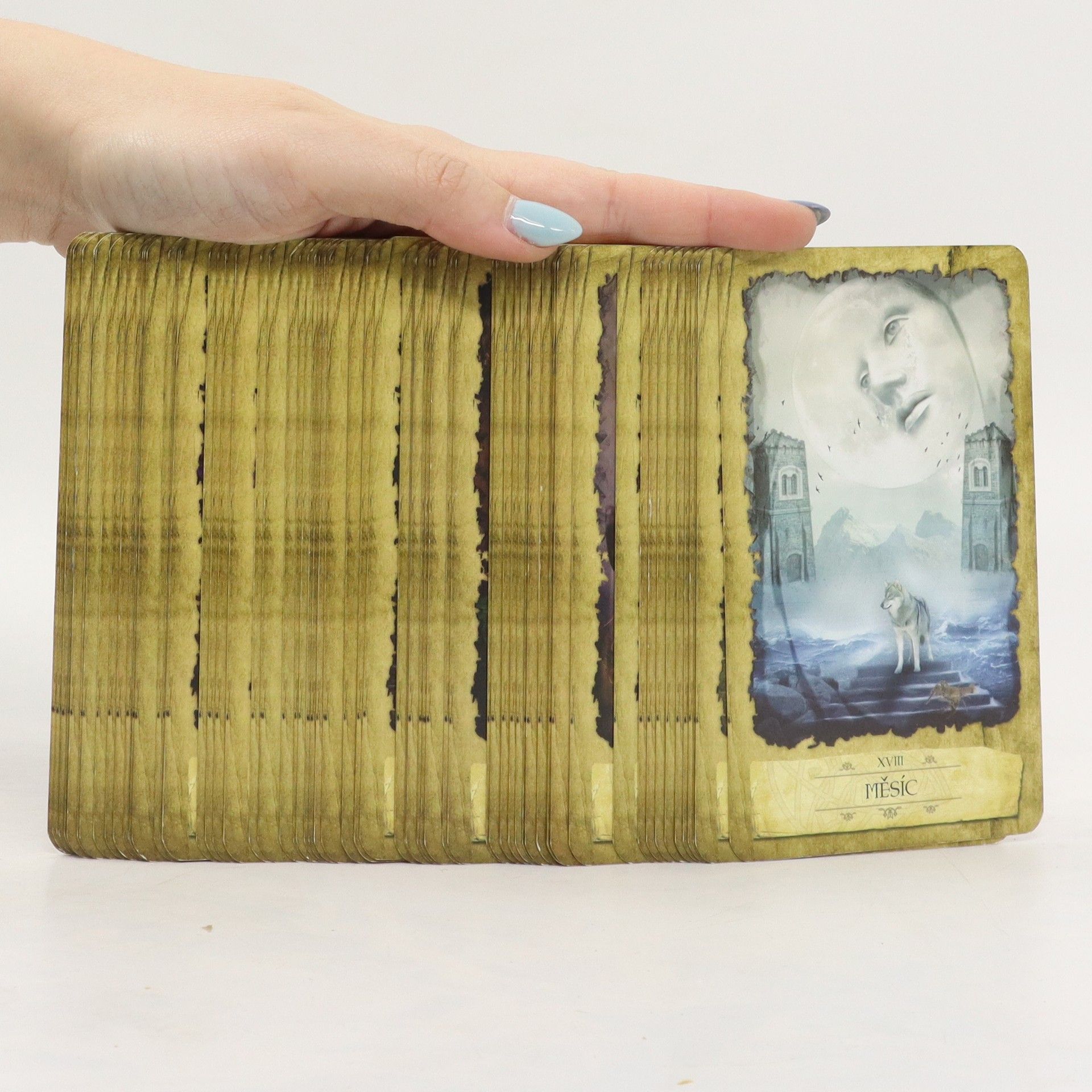Barbara Moore Tarot magického měsíce