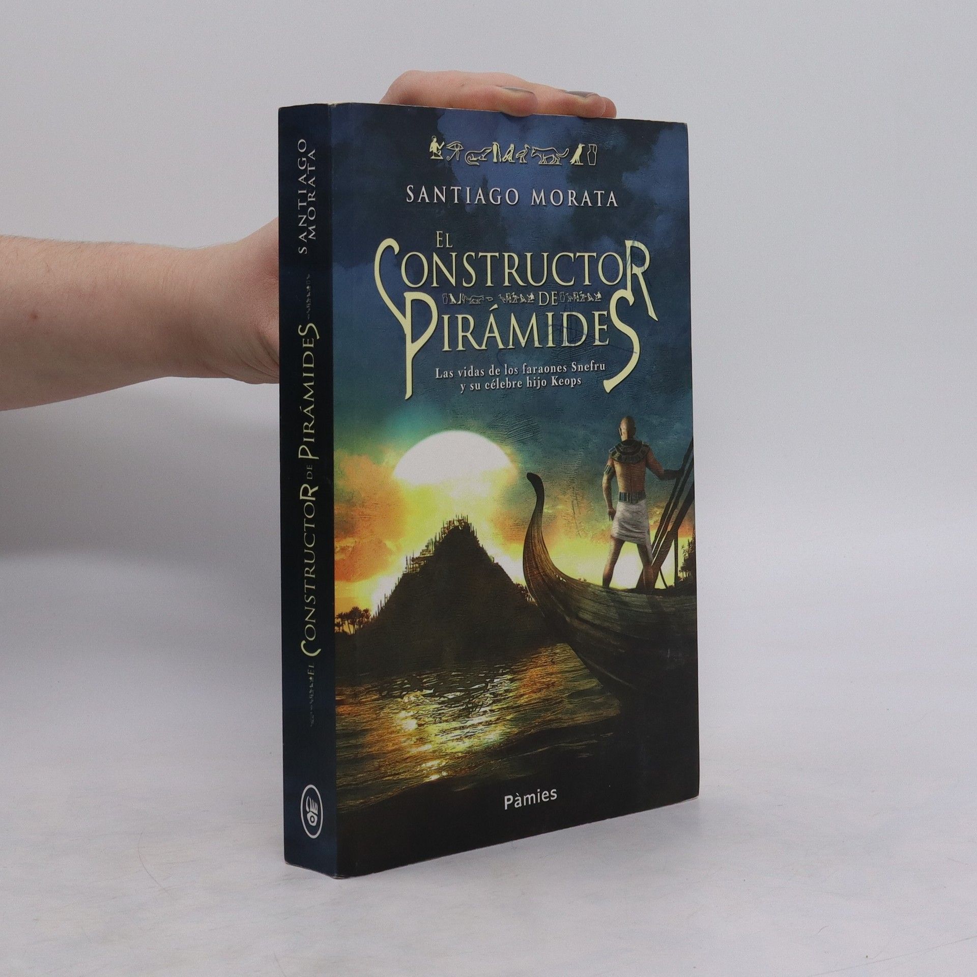 El constructor de pirámides