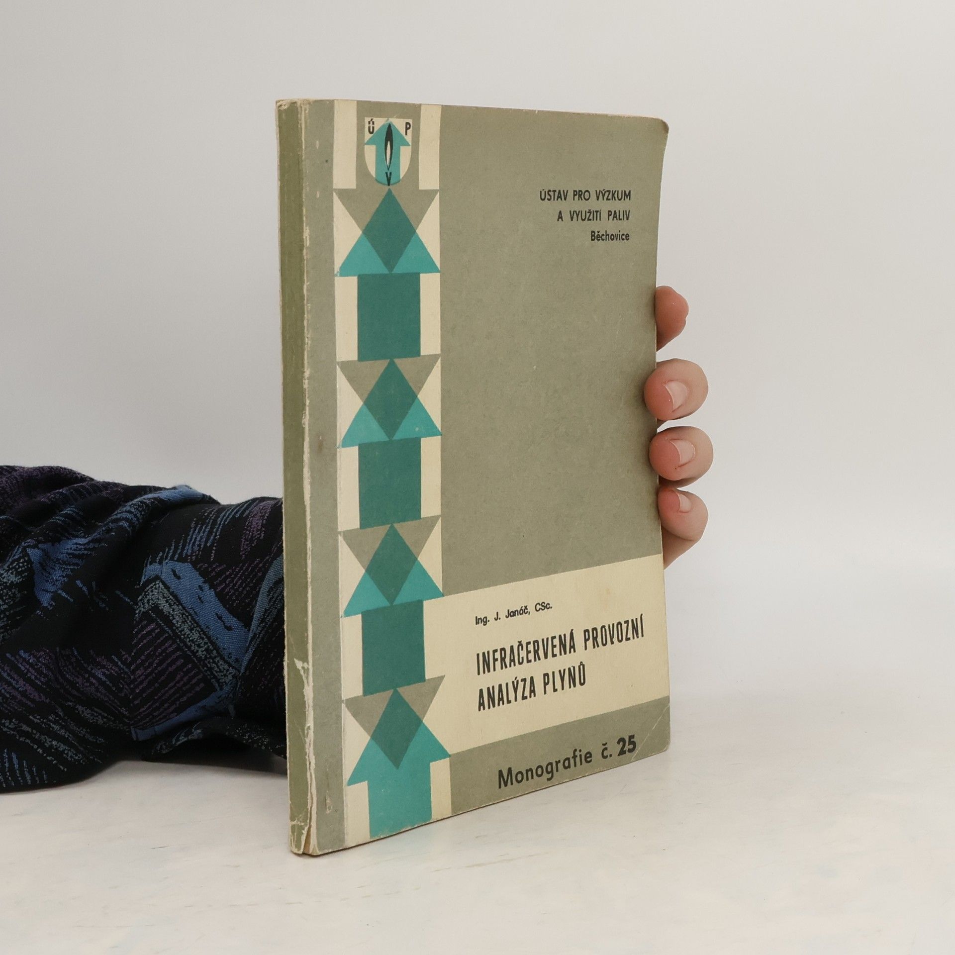 J. Janáč Infračervená provozní analýza plynů