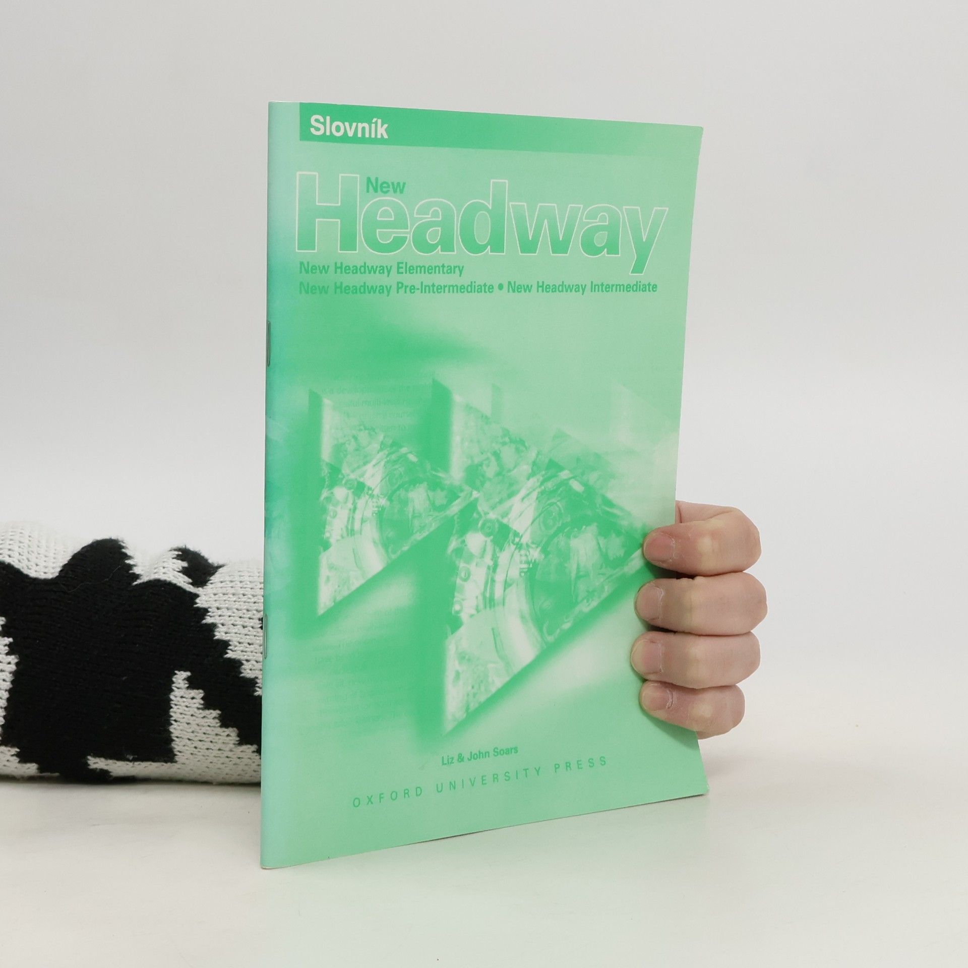 John Soars New Headway Elementary/Pre-intermediate/Intermediate - slovník CZ