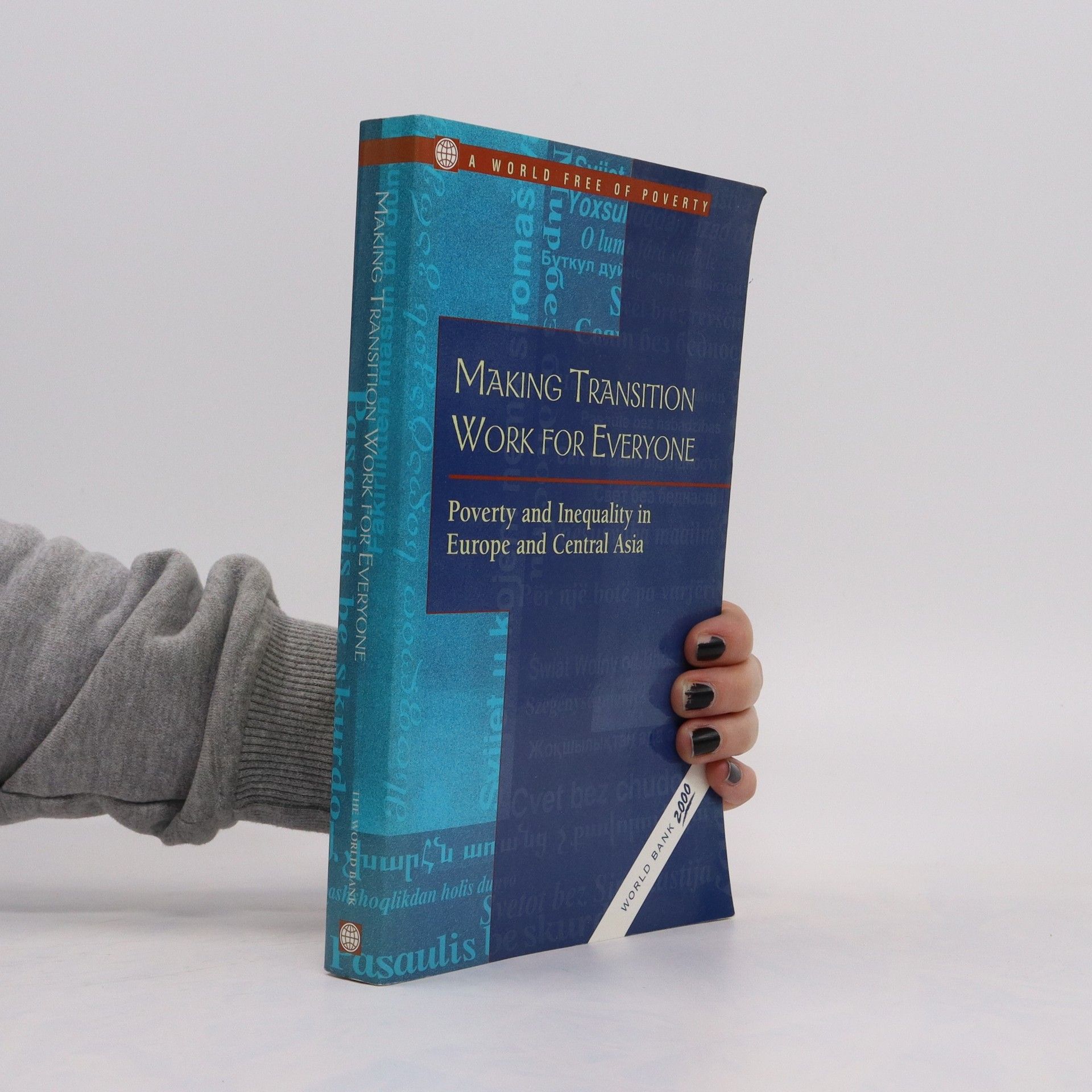 AA.VV. Making transition work for everyone: poverty and inequality in Europe and Central Asia.