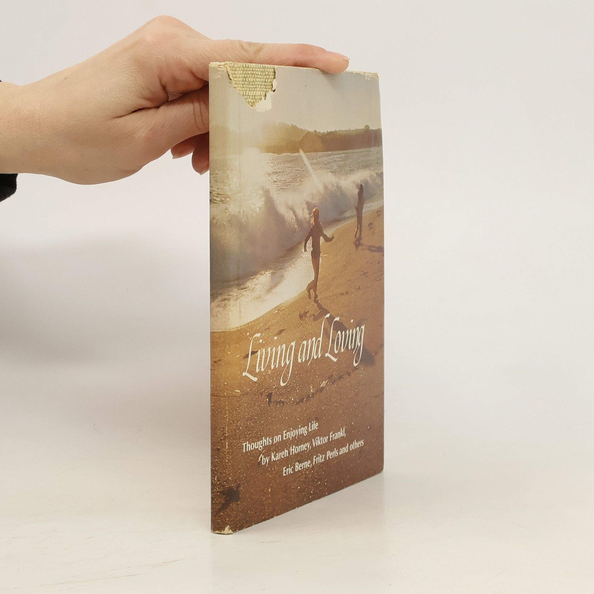 AA.VV. Living and Loving