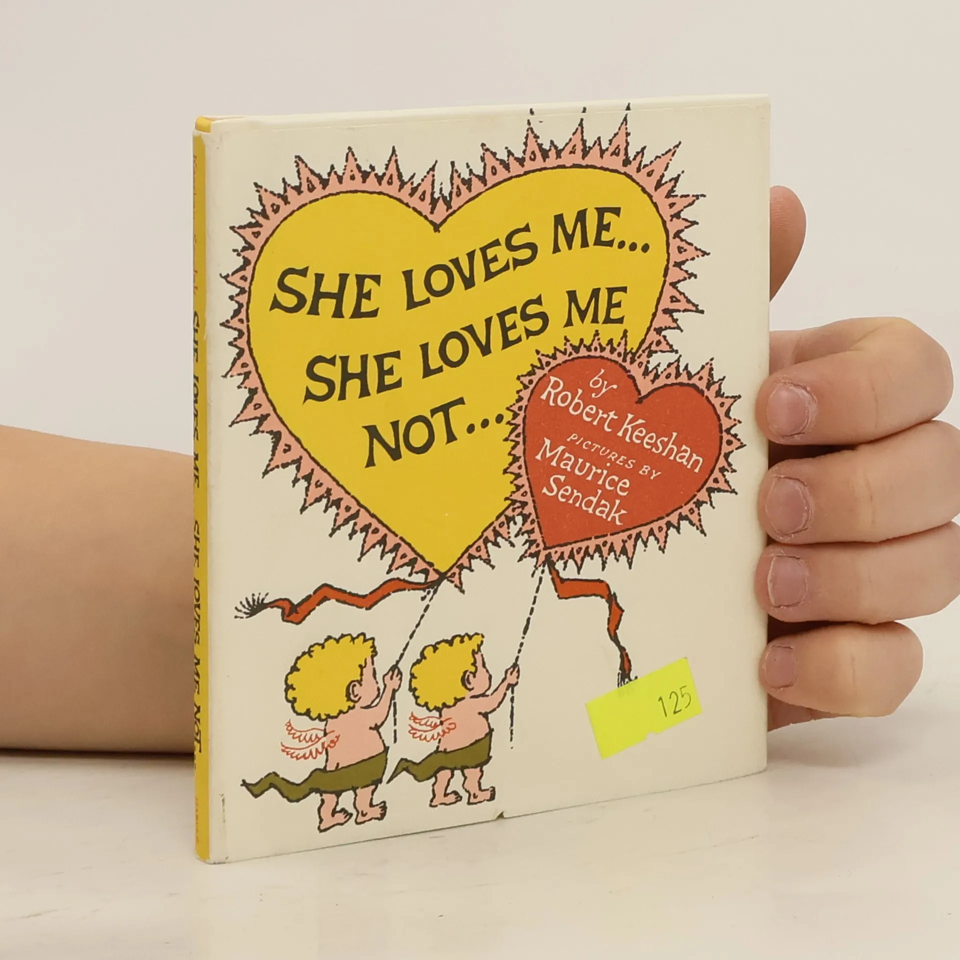 She loves me | Robert Keeshan | English | Book