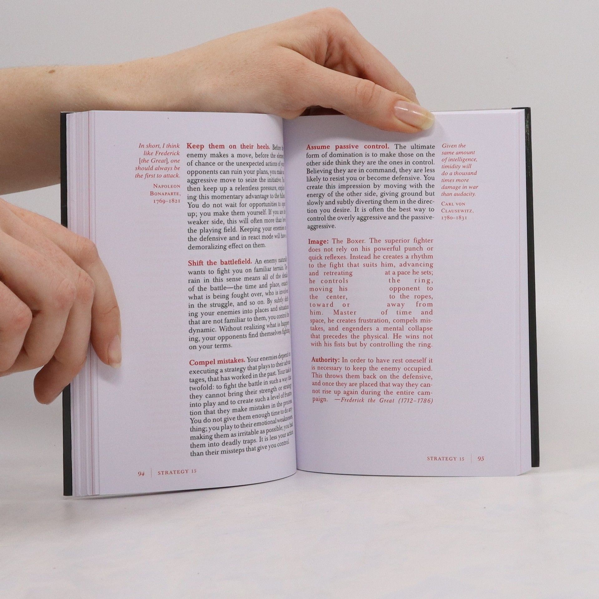 Robert Greene The Concise : 33 Strategies of War