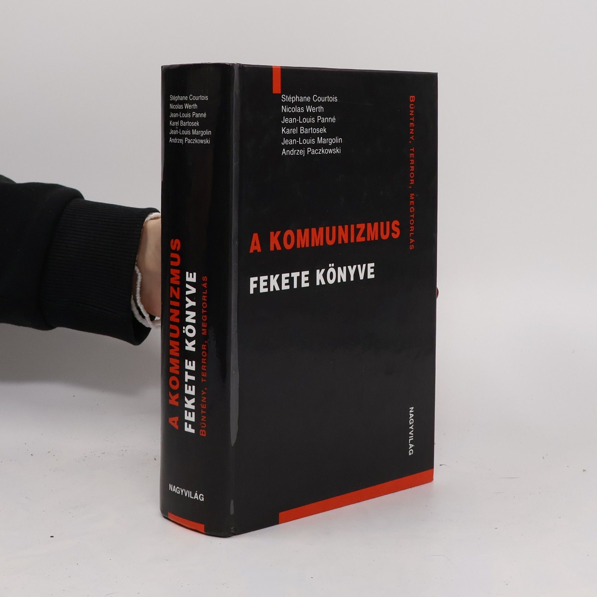 Fekete Könive A ​Kommunizmus
