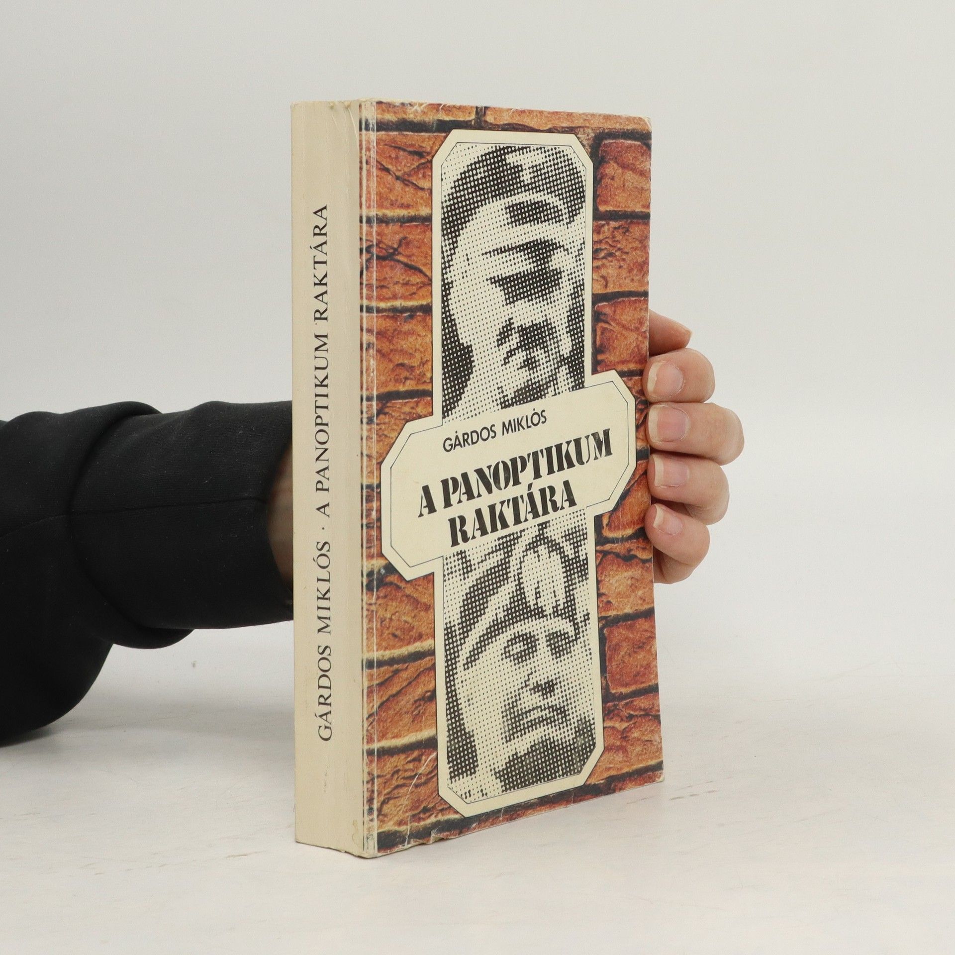 Miklós Gárdos A panoptikum raktára