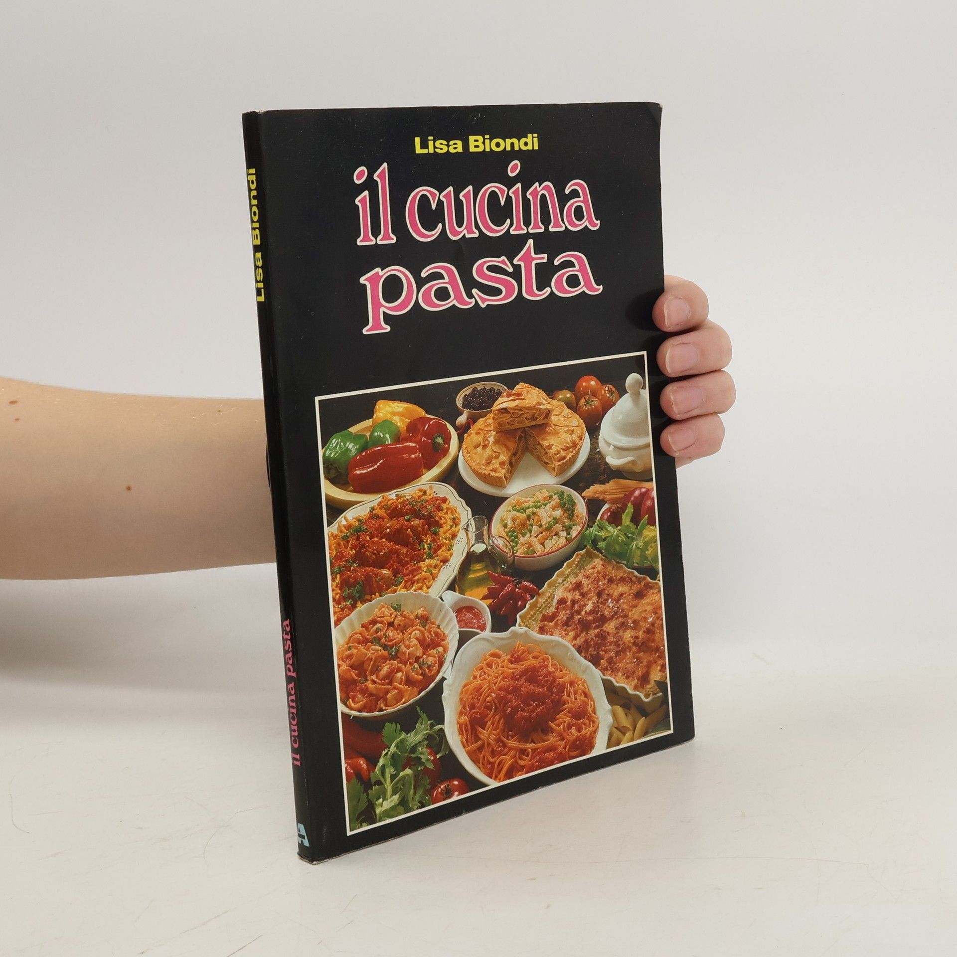 Lisa Biondi Il cucina pasta