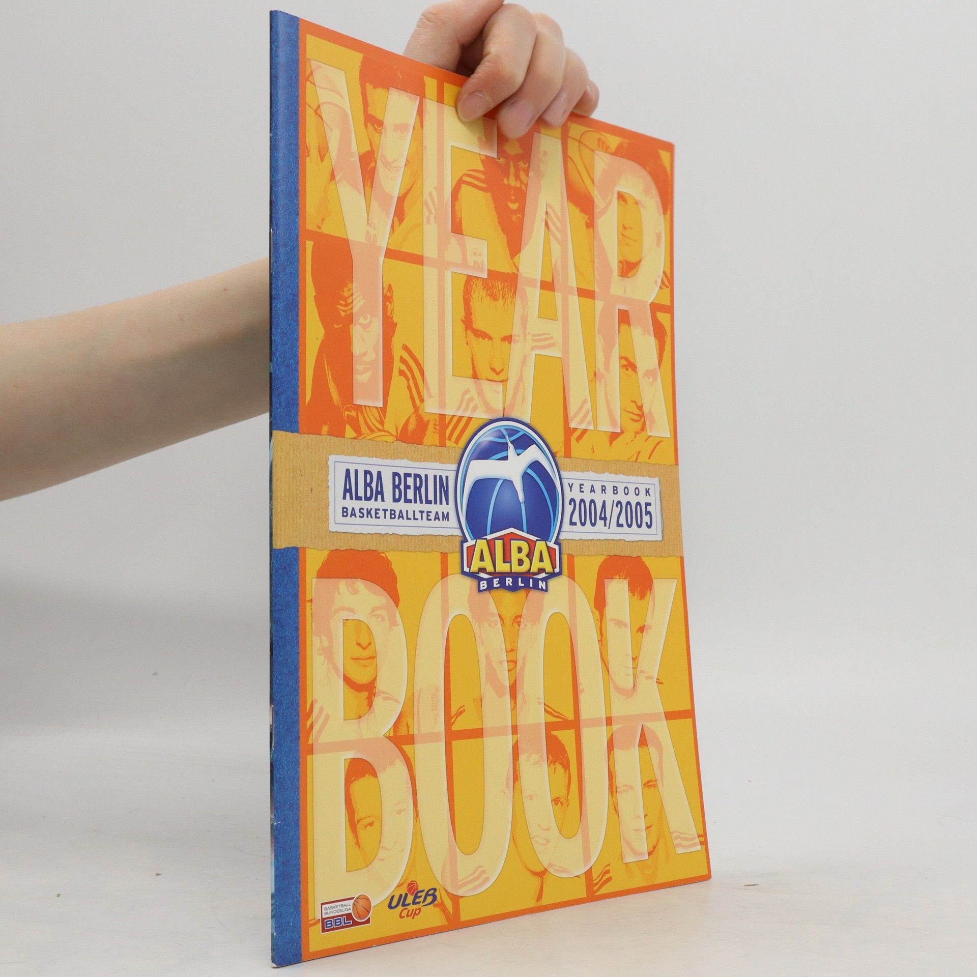 AA.VV. Yearbook 2004/2005