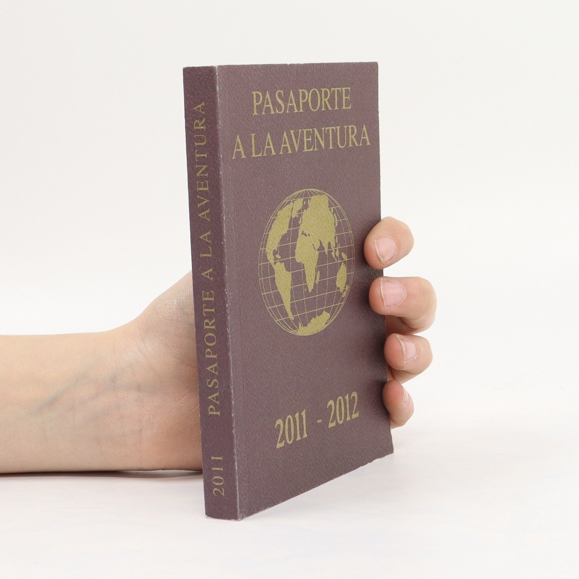 Various authors Pasaporte a la aventura 2011-2012