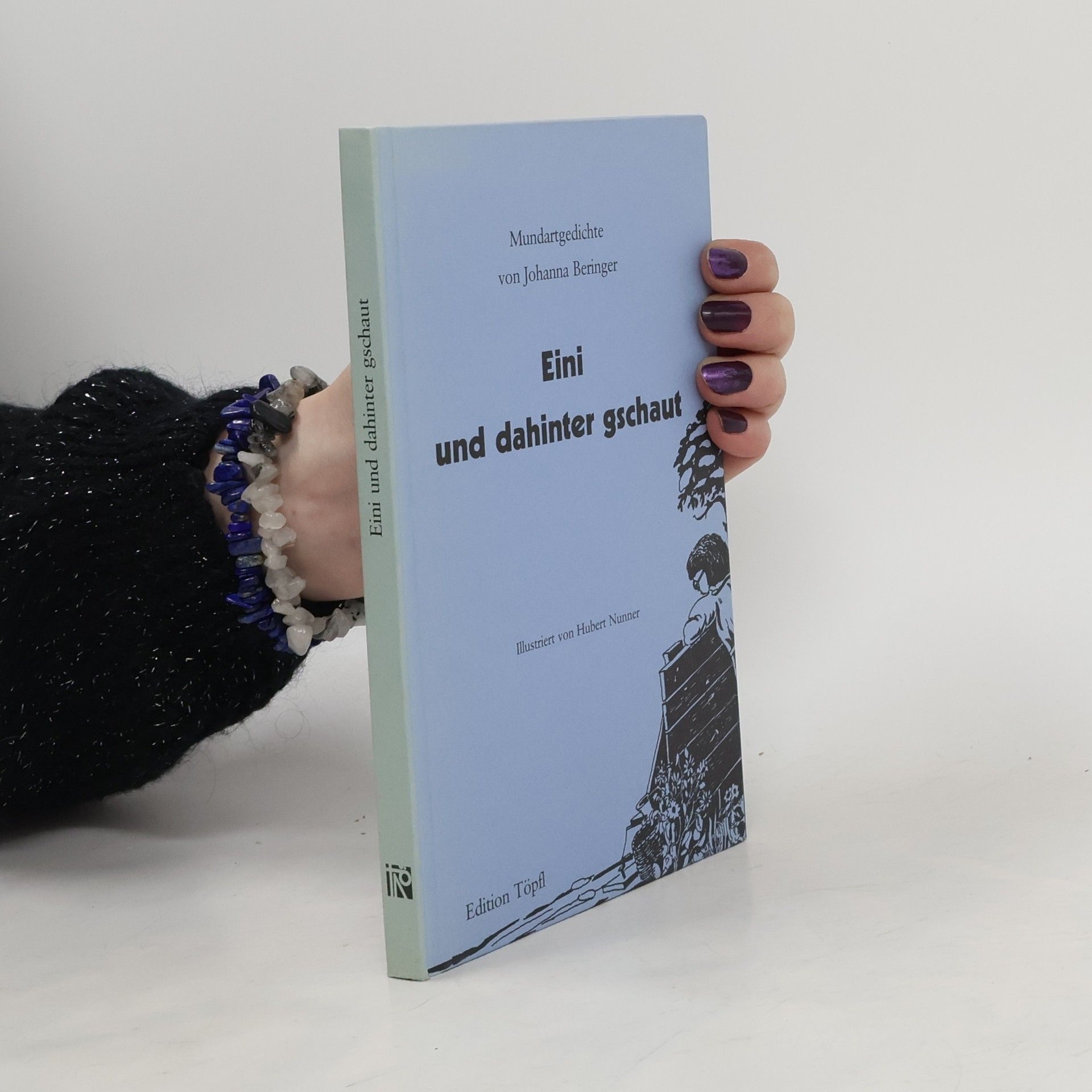 Johanna Beringer Eini und dahinter gschaut