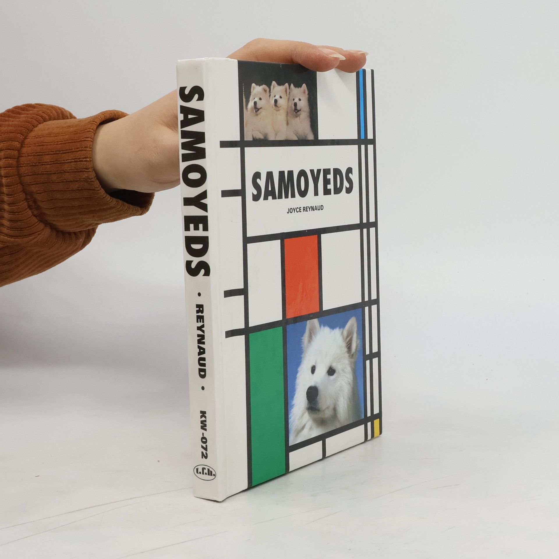 Joyce Reynaud Samoyeds