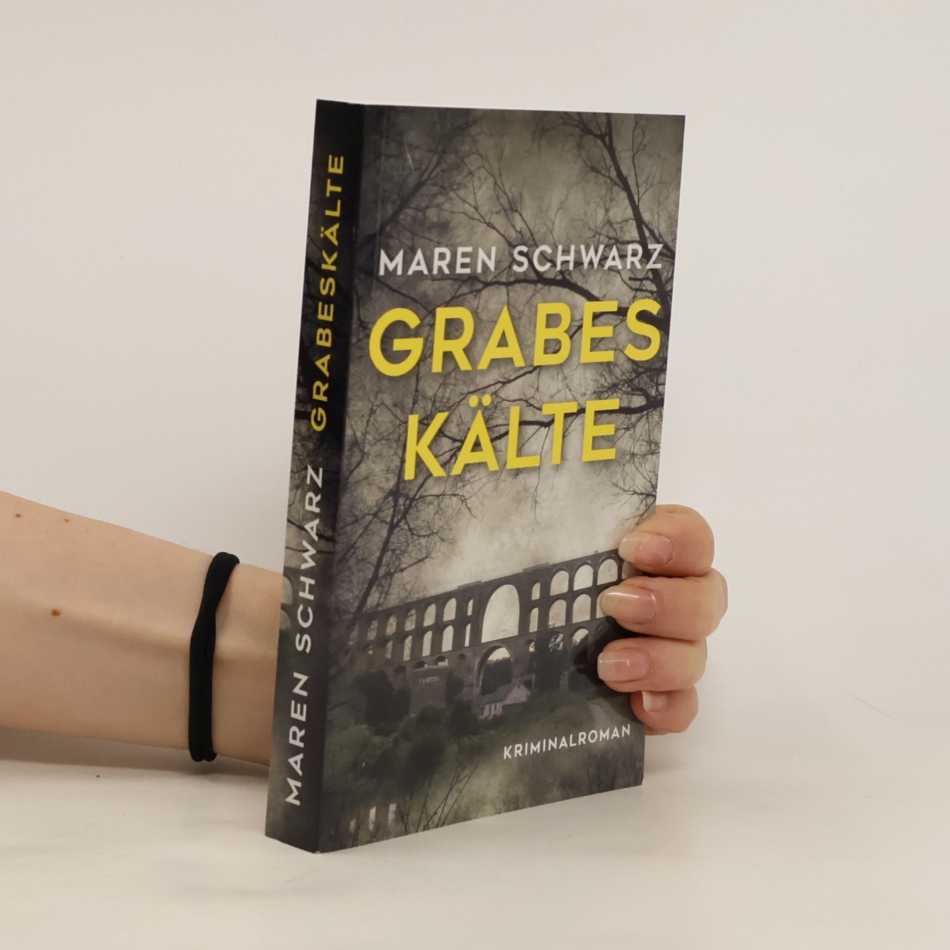 Maren Schwarz Grabes Kälte