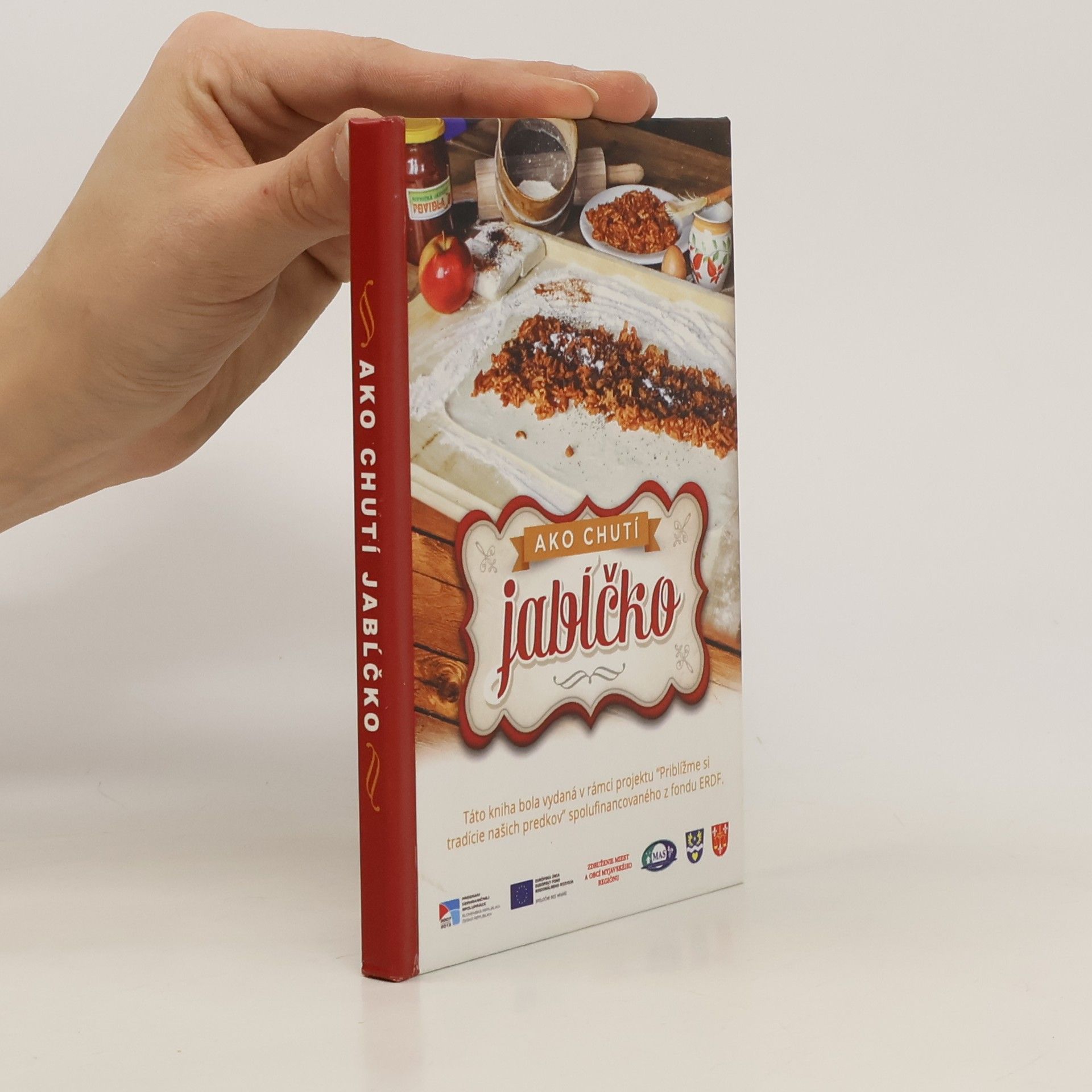 Collectif d'auteurs Ako chutí jablíčko