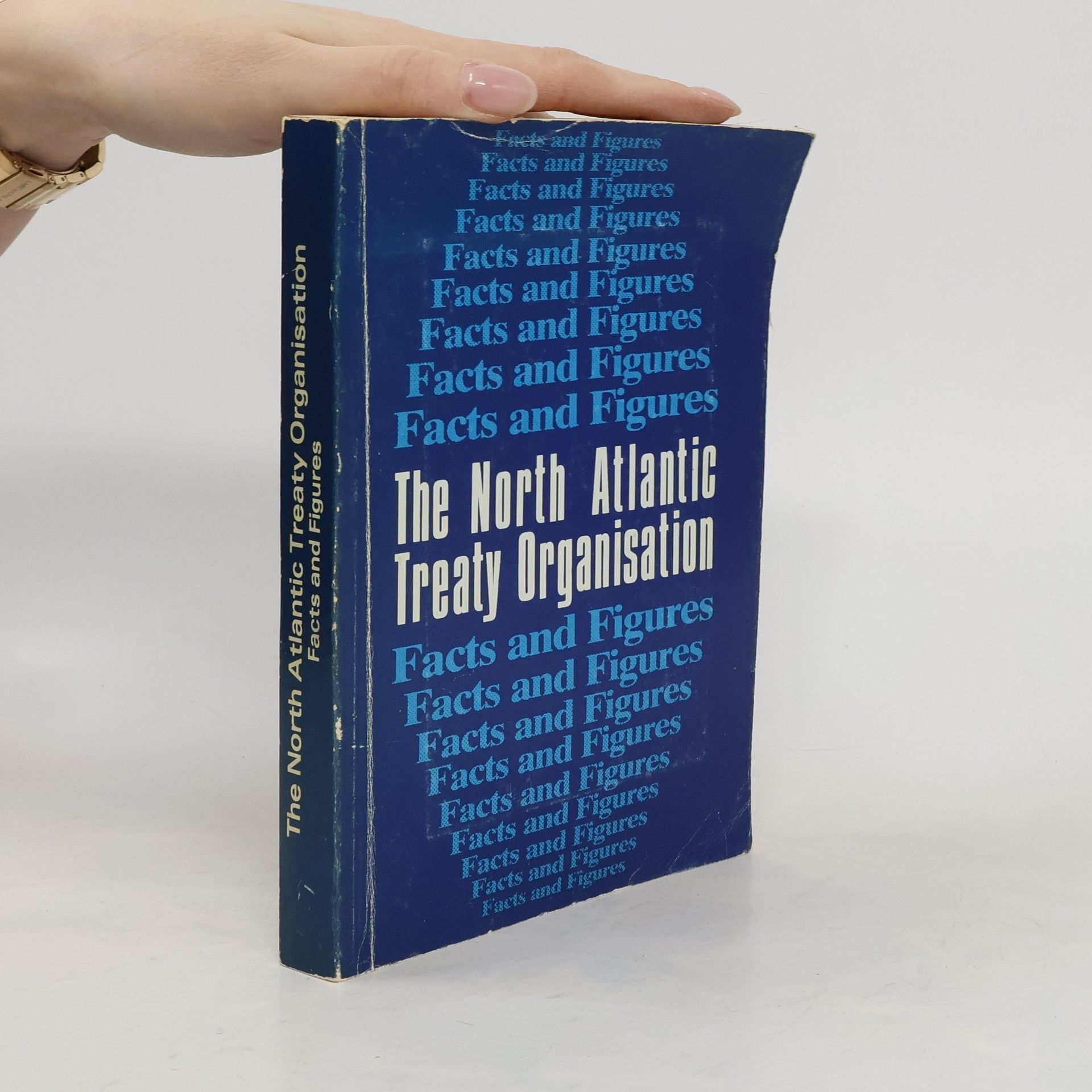 Collectif d'auteurs The North Atlantic Treaty Organisation : facts and figures NATO