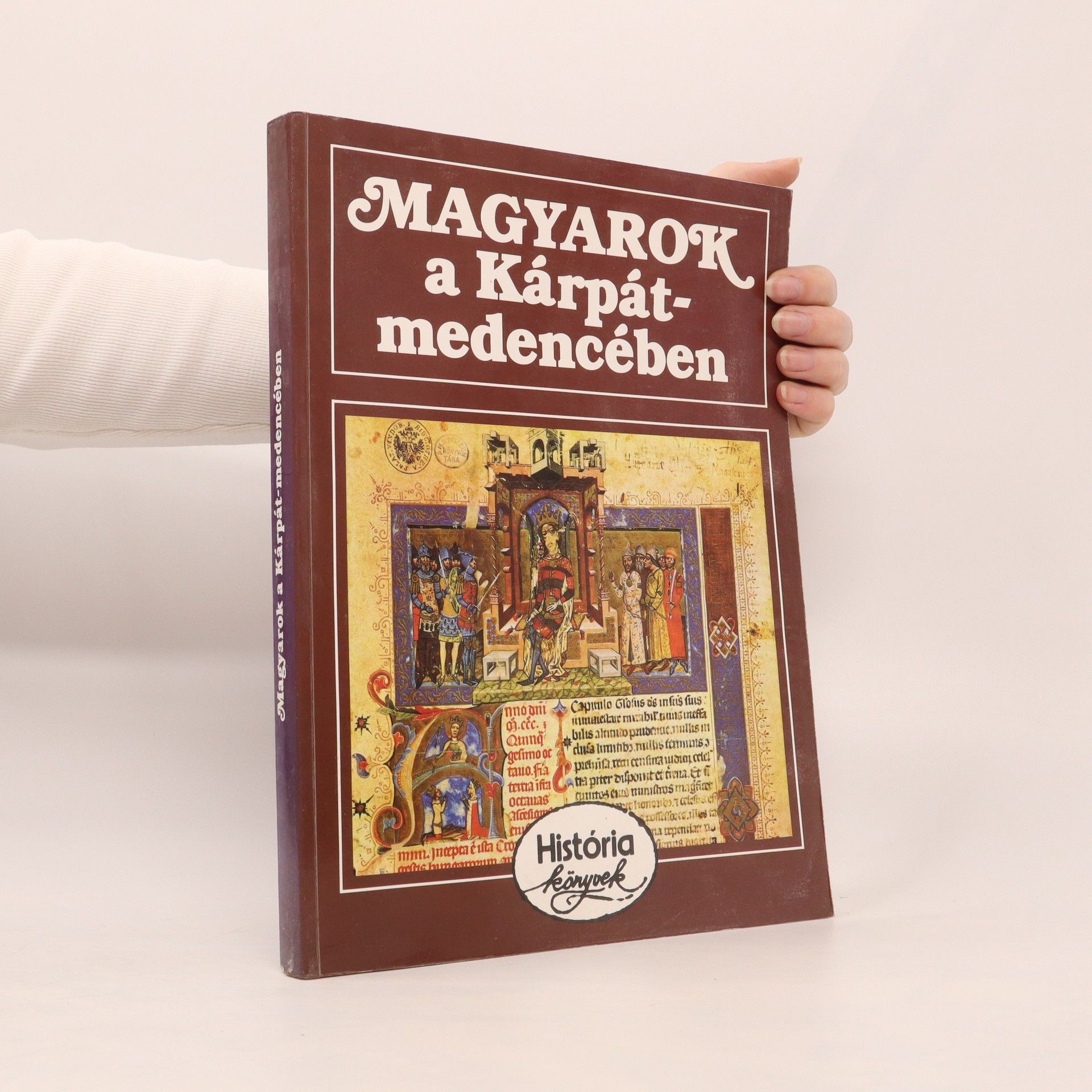 Collectif d'auteurs Magyarok a Kárpát-medencében