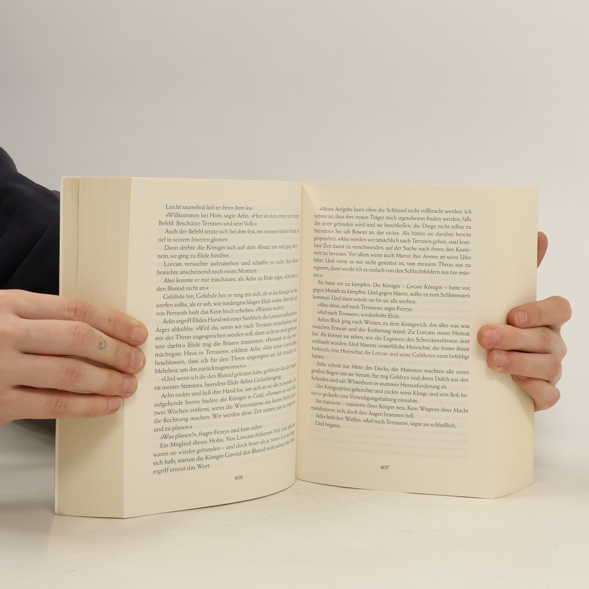 Sarah J. Maas Herrscherin über Asche und Zorn