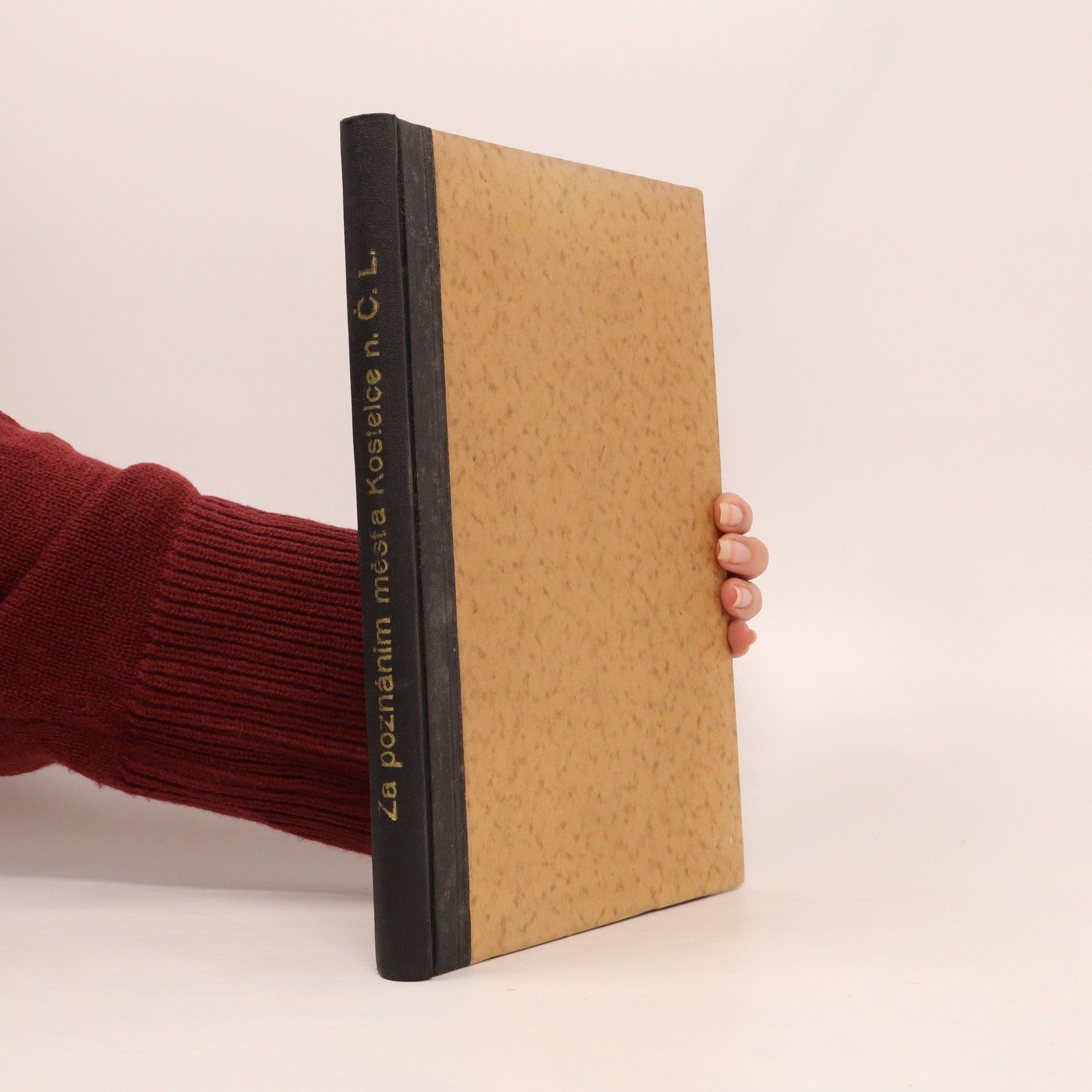 František Šimáček Za poznáním města Kostelce n. Č. l. a jeho okolí. Kroniky. Díl I. Místopis. Dějiny kosteleckého panství. Domy. Statistika