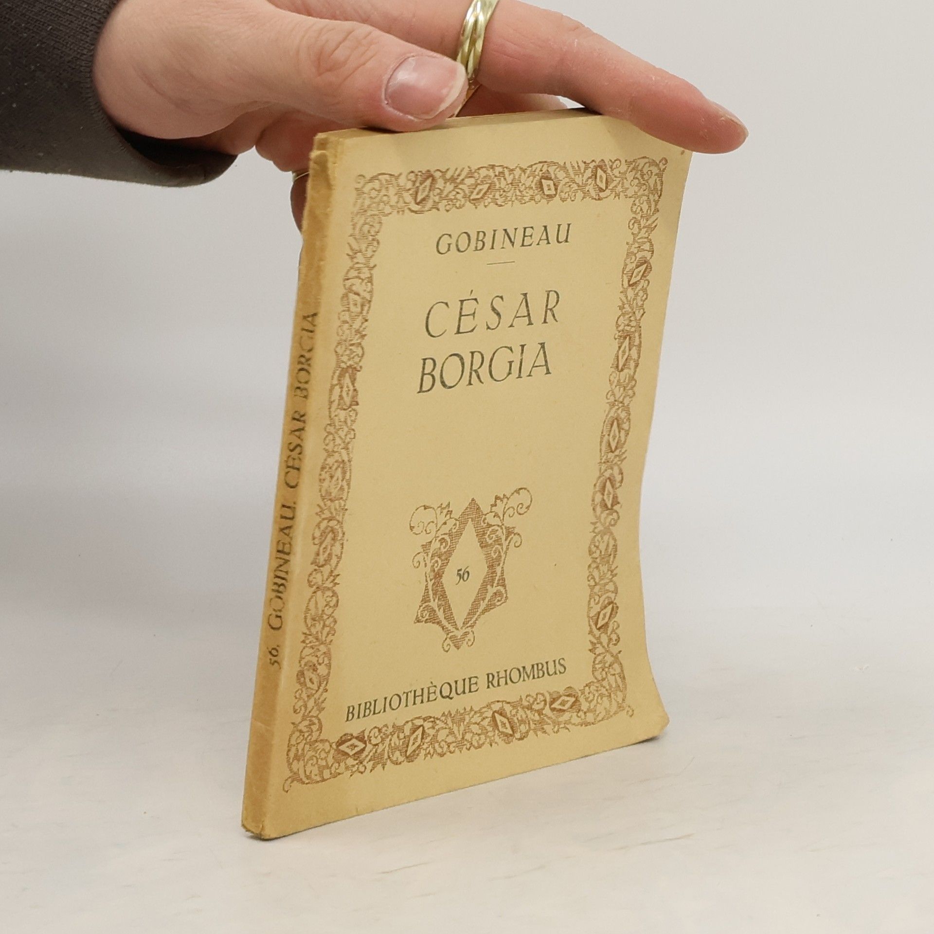 Comte de Gobineau César Borgia