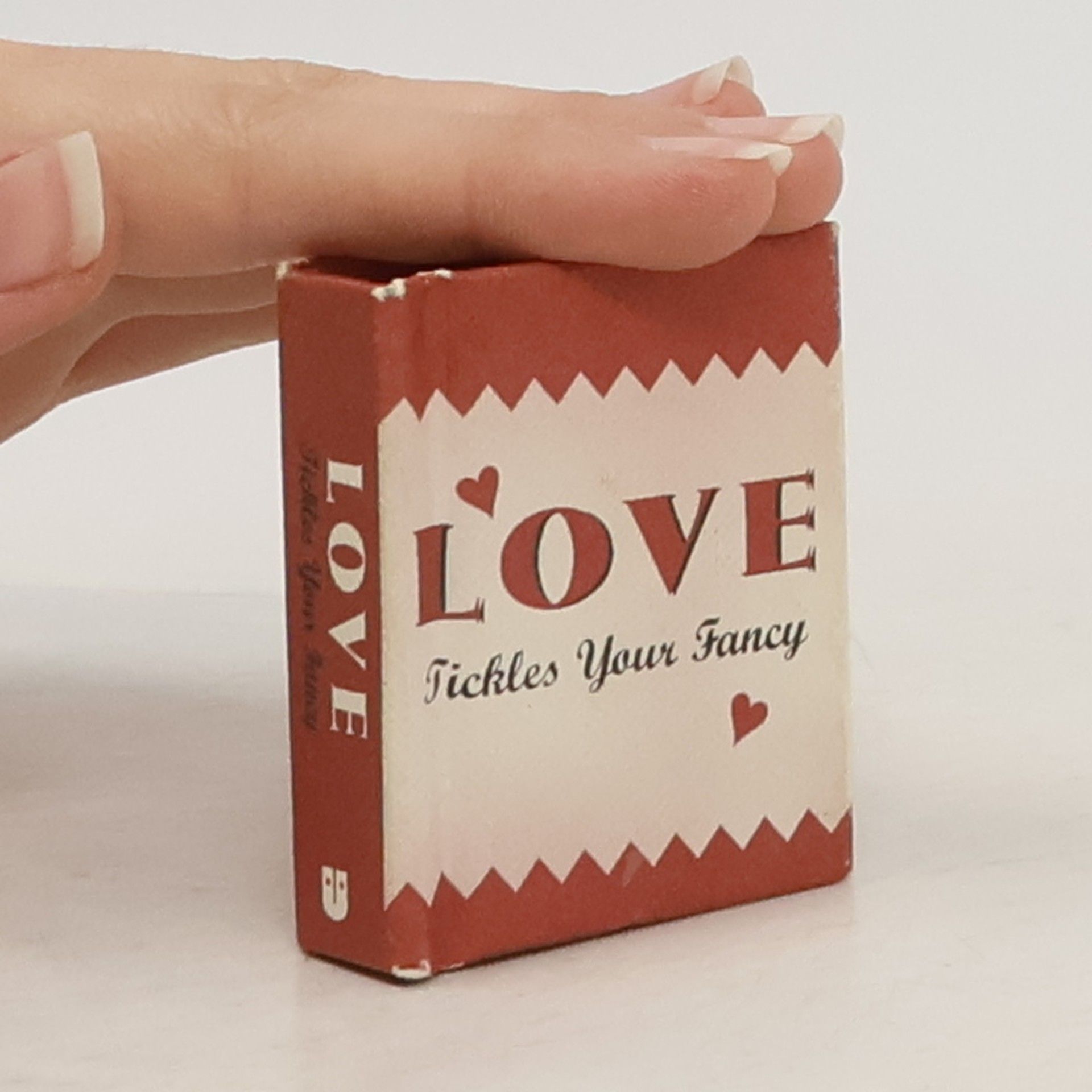 Kolektiv autorů Love Tickles Your Fancy